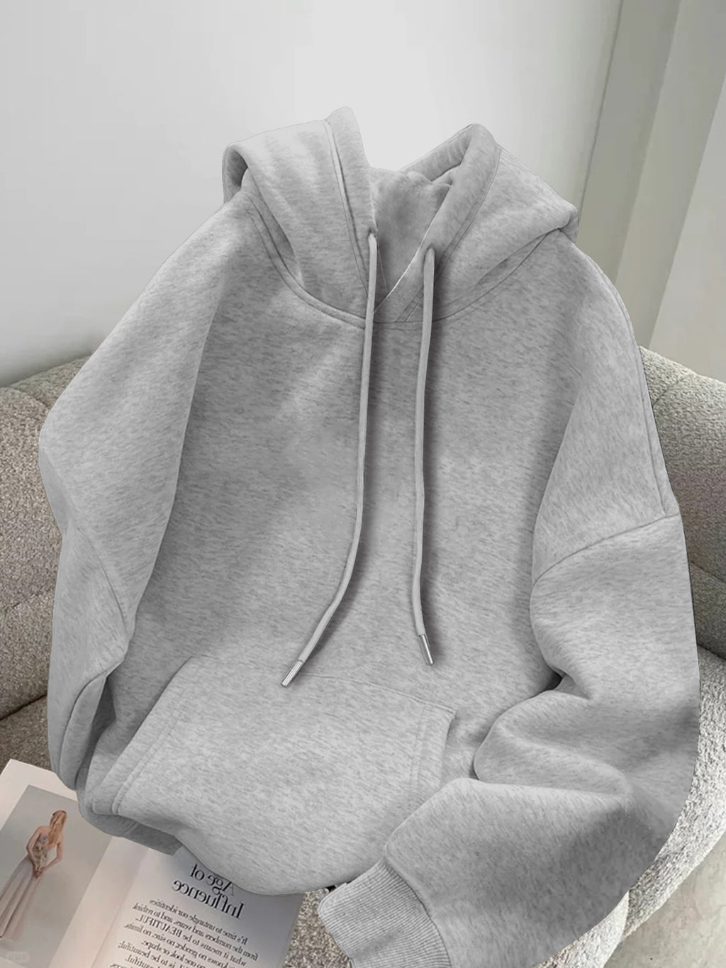 Chicago Back Print + Arm Graphic Design Men's Hooded Sweatshirt for Autumn/Winter, Casual Trendy Street Style Comfortable Fabric - Light Grey