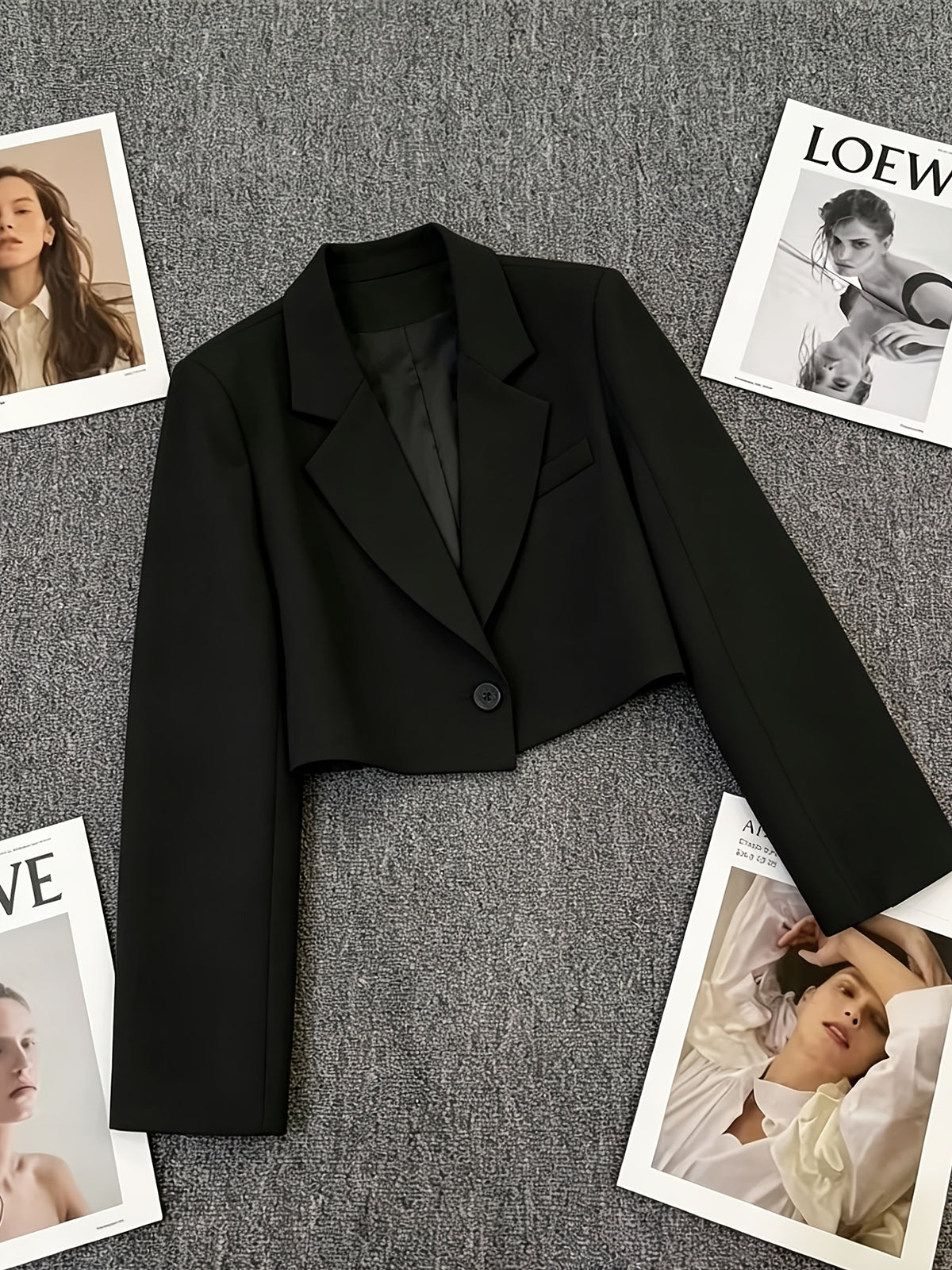 Women's Single-Breasted Short Blazer Jacket - Black