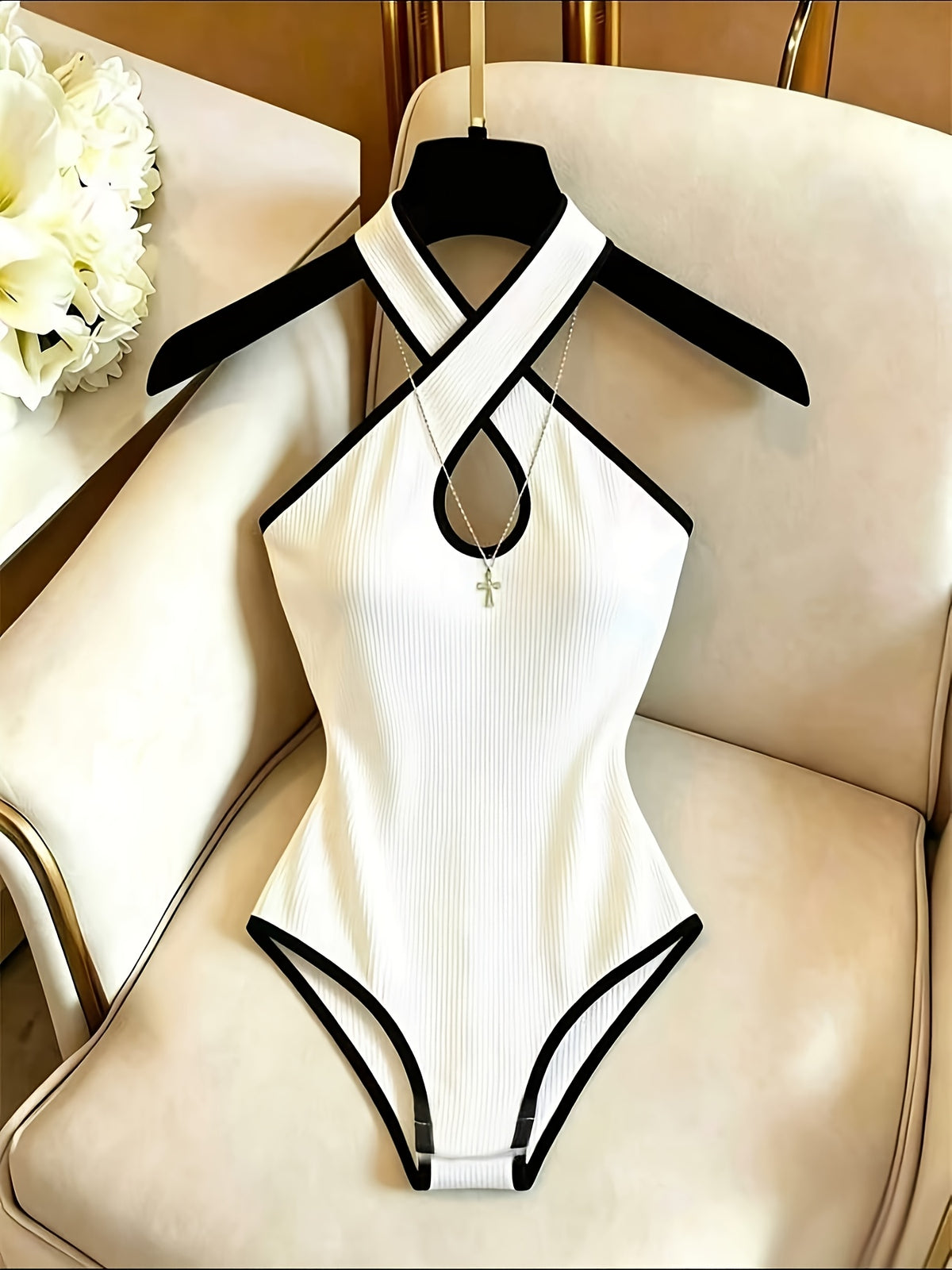 Elegant and Exquisite Women's Cross-Back Halter Ribbed Bodysuit, a Fashionable, Sexy,, and Figure-Flattering Piece Suitable for Parties, Nightclubs, Dates, Vacations, and Beach Outfits - White