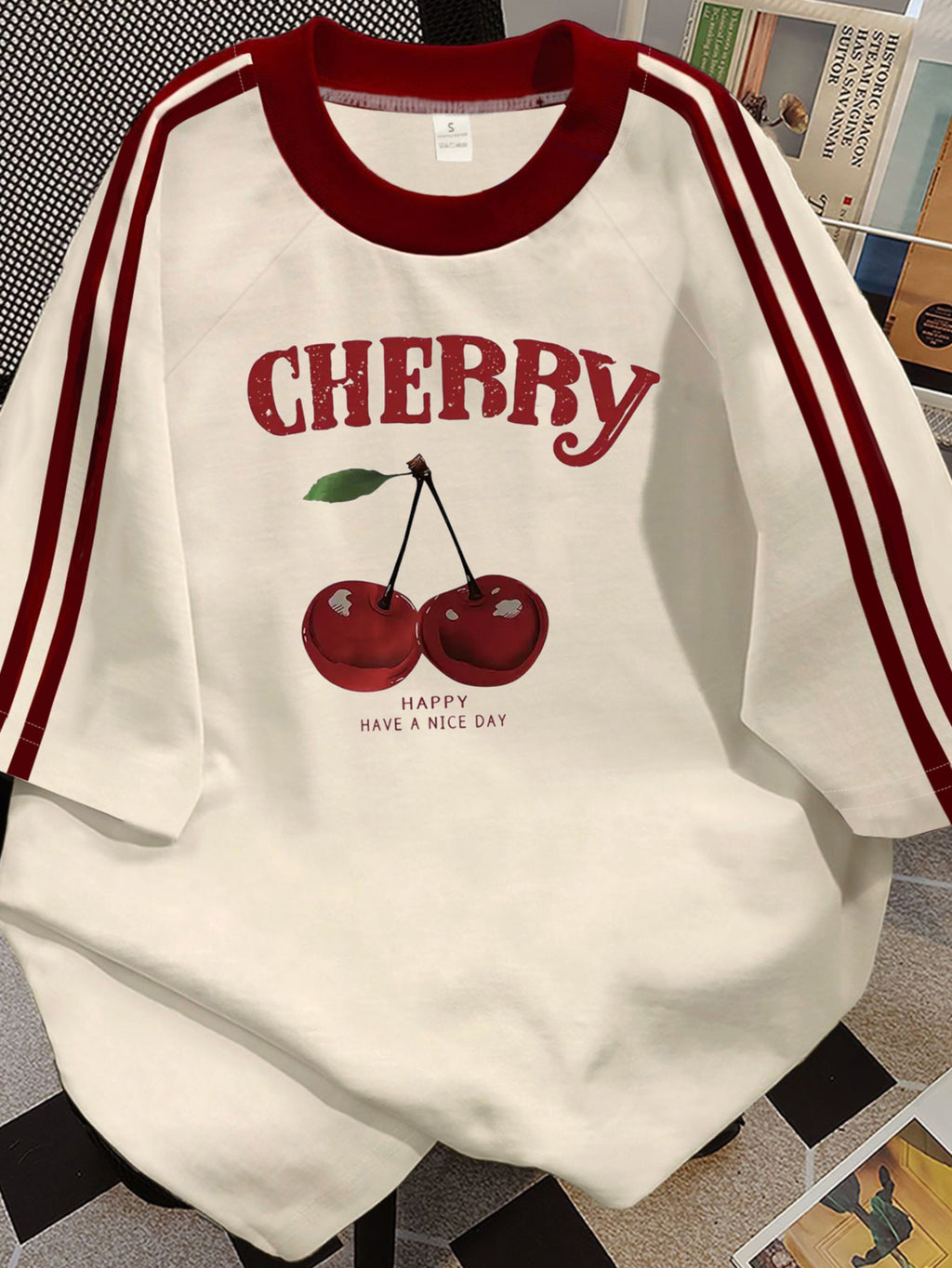 Y2K Retro Cherry Print T-Shirt - Short Sleeve Round Neck Blouse Suitable for Travel, Casual & Casual Attire, Machine Washable Spring Summer Outfits with Cherry, Non- Top - Apricot