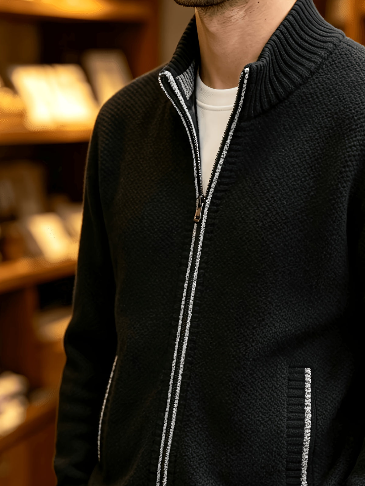 A Single Men's Thick Knitted Sweater Jacket, Made of Soft and Plush Fabric to Keep Warm and Comfortable, Easy to Match for Daily Commuting and Leisure. (Includes Only One Jacket) - Black