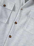 Men's Textured Lapel Casual Shirt Jacket, Lightly Mature Commuter Style, Wrinkle-Free and Easy to Care for. Simple and Textured Dual-Pocket Workwear Design. Subtle and Distinctive Label Decoration on the Chest. Suitable for Workplace, Daily Use - Grey
