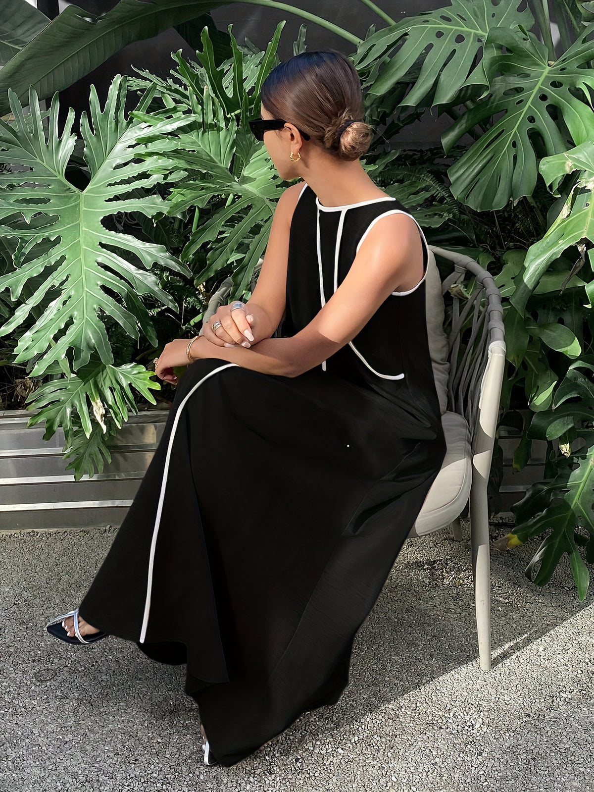 [Size for Regular Fit] Women's Simple Vacation Loose-Fit Comfortable Color-Block Contrast Trim Long Tank Dress - Black
