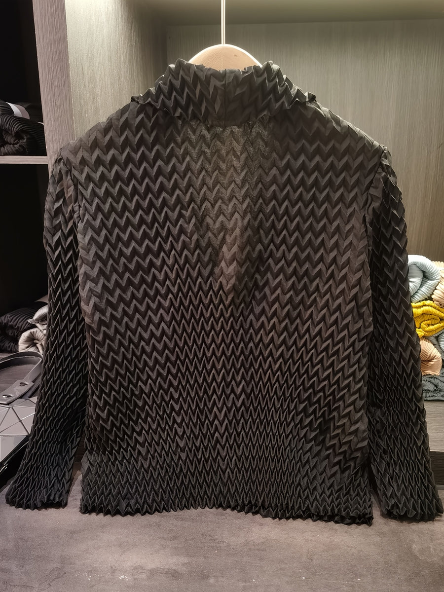 Women's Chevron Pleated Lapel Long Sleeve Cardigan, Oversized Lapel Single Breasted Buttons High Elastic Loose Versatile Commuter Pleated Jacket - Deep Grey