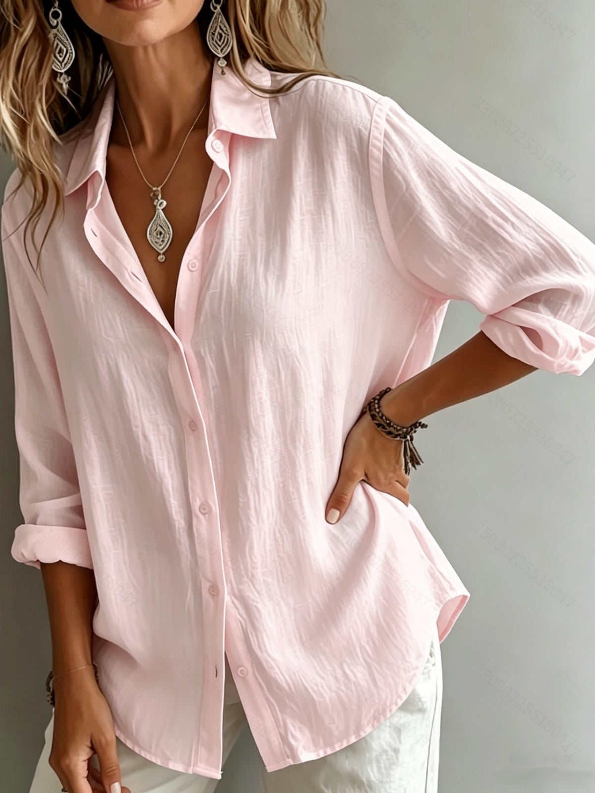 Ladies' Fashionable And Elegant Vacation Shirt, Casual, Versatile, Loose-Fitting Commuter Top, Wilderness Orienteering - Pale Pinkish Gray