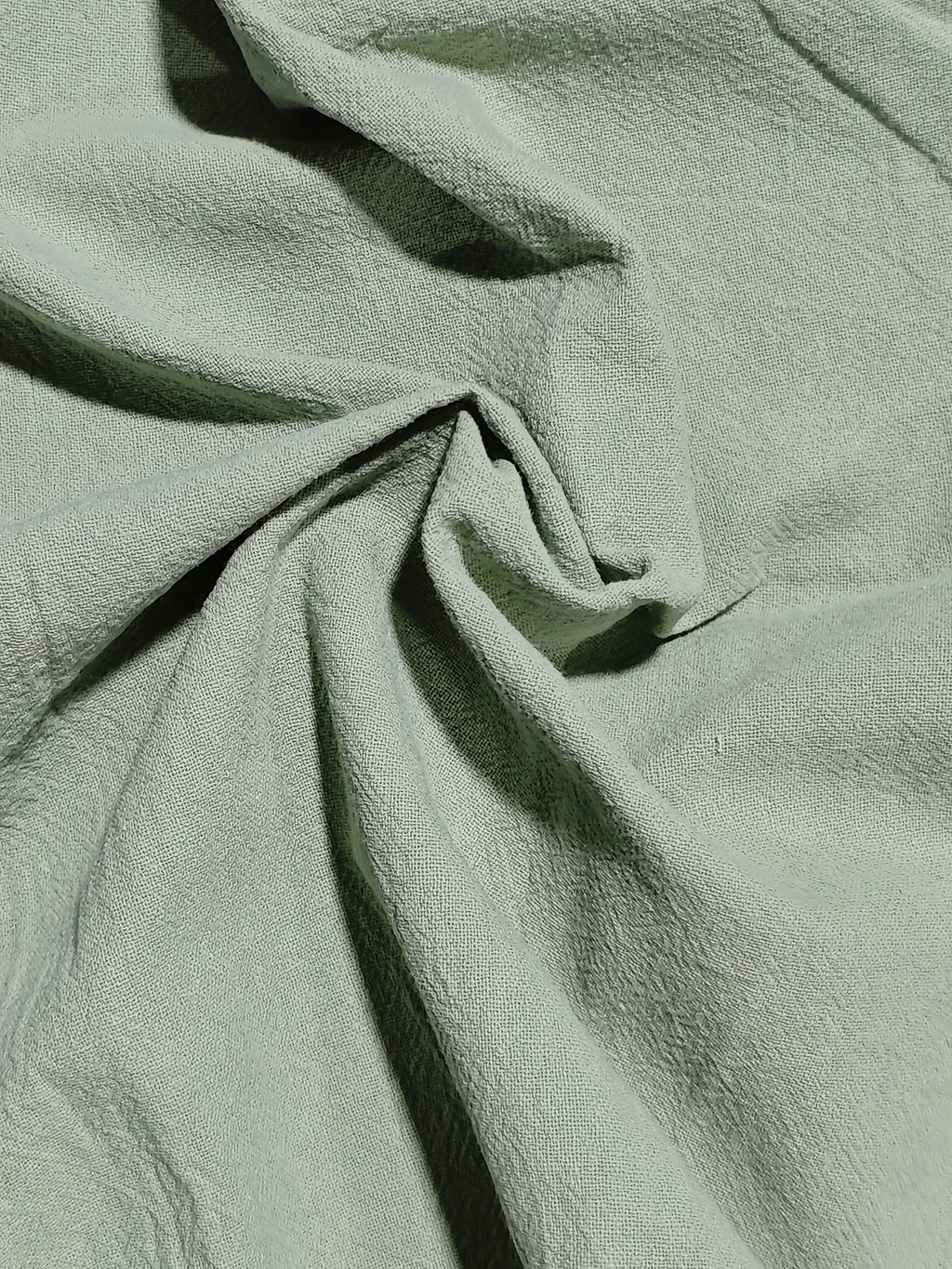 A Single Men's Versatile Long-sleeved Shirt, Featuring a Button-up Cardigan for Comfort and a Timeless Look, with Classic Pure Colors and Multiple Color Options, Suitable for Daily Commuting, Shopping, and Outdoor Activities. (Includes Only 1 Top) - Olive Green