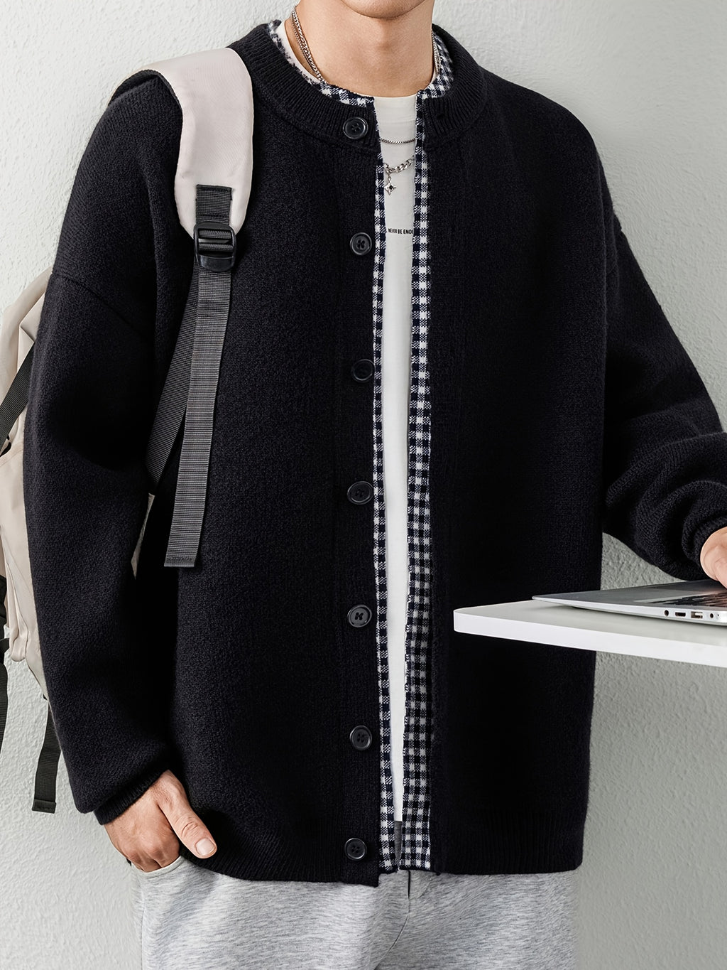 [Wading Whale OBM] 1pc Autumn Winter New Men'S Knit Cardigan, Old Money Style Textured Contrast Round Neck Single Button Front Long Sleeve Sweater Vest Top, Men'S Casual Fashion, Suitable for Spring, Autumn, Winter Wear, Fits Daily Commute - Black