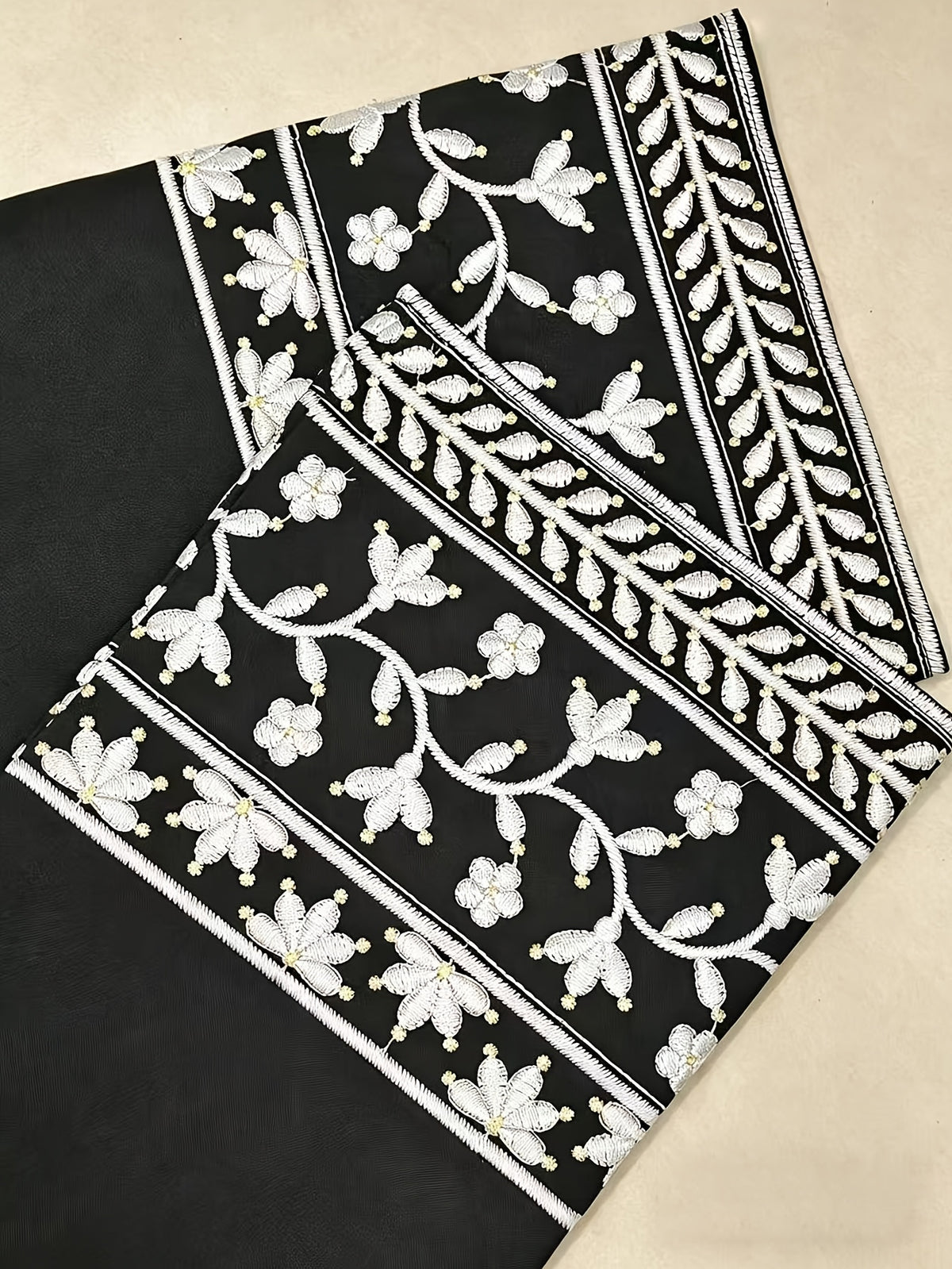 1pc Women'S Arab Robe - Elegant Islamic Dress, Exquisite Embroidered Cuffs, Suitable for Muslim Women, Office, Travel, Religious Ceremonies, Travel Clothing, Loose Fit, Breathable Fabric, Dignified Attire - Black