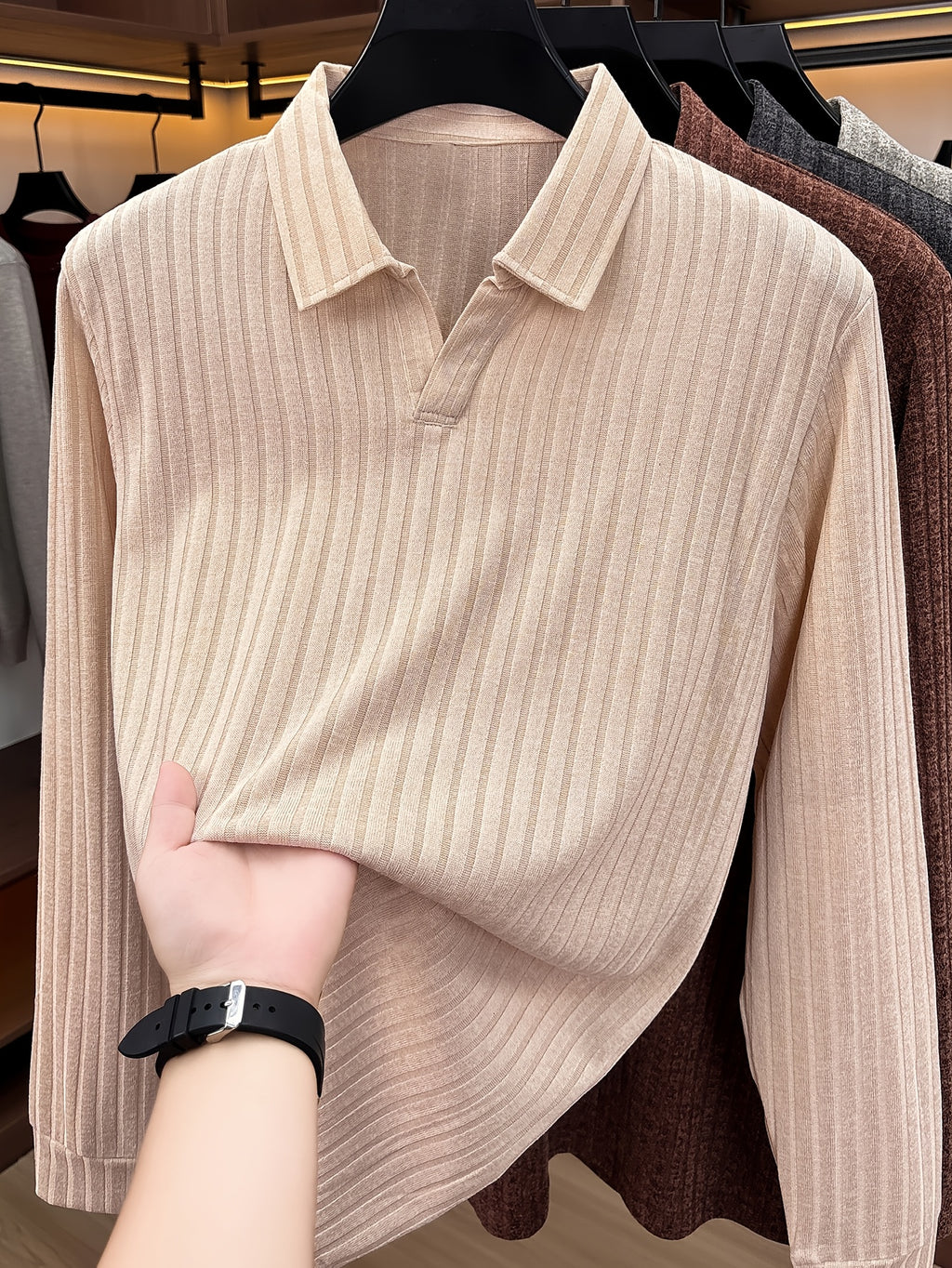 Men's Buttonless V-Neck Long-Sleeve Polo Shirt with Vertical Stripe Knit Lapel - Off-white