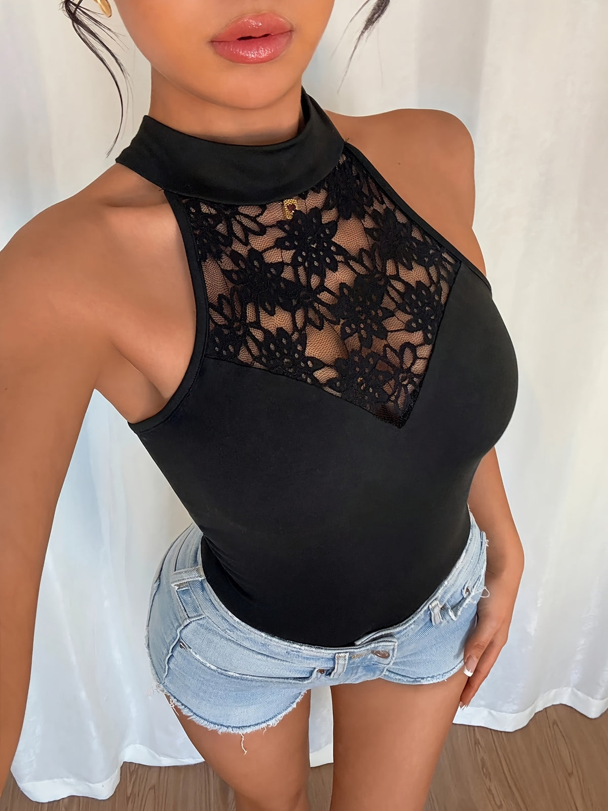 Ladies' Elegant French-Style Lace Trim Backless Sleeveless Bodysuit for Spring and Summer - Black