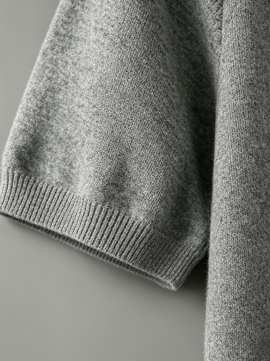 Men's Breathable Short Sleeve T-Shirt - Solid Color Round Neck Base Layer, Casual & Business Versatile Opaque Shirt, Machine Washable Suitable for Office Wear, Layering, Everyday Use - Grey