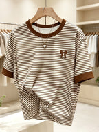 European and American Women's Round-neck Short-sleeve T-shirt, Coffee-white Thin Horizontal Stripes with Coffee-colored Contrasting Ribbed Cuffs, Women's Round-neck Short-sleeve T-shirt with a Bow Print on the Left Chest, Korean-style Commuter Top - Mixed colors
