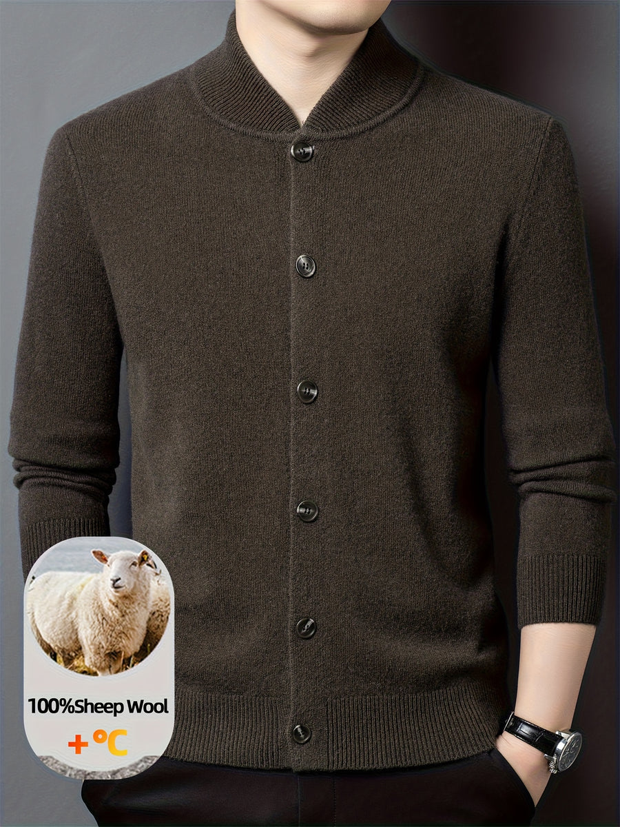 Xingfan OBM 2025 Autumn/Winter Men's 100% Wool Stand Collar Knit Cardigan, Crafted from Premium Pure Wool. Featuring a Simple yet Elegant Stand-up Collar and Single-breasted Button Design for Strong Warmth Retention. The Standard Fit Is Suitable - Olive Green