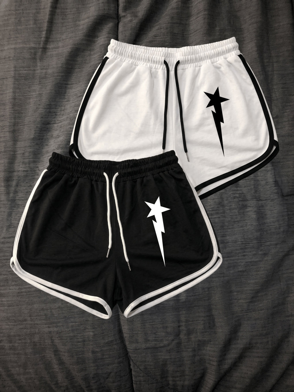 2pcs Set Summer Breathable Printed Shorts Beach Pants Retro Color-Block Lightweight Drawstring Individual Shorts - Black+White
