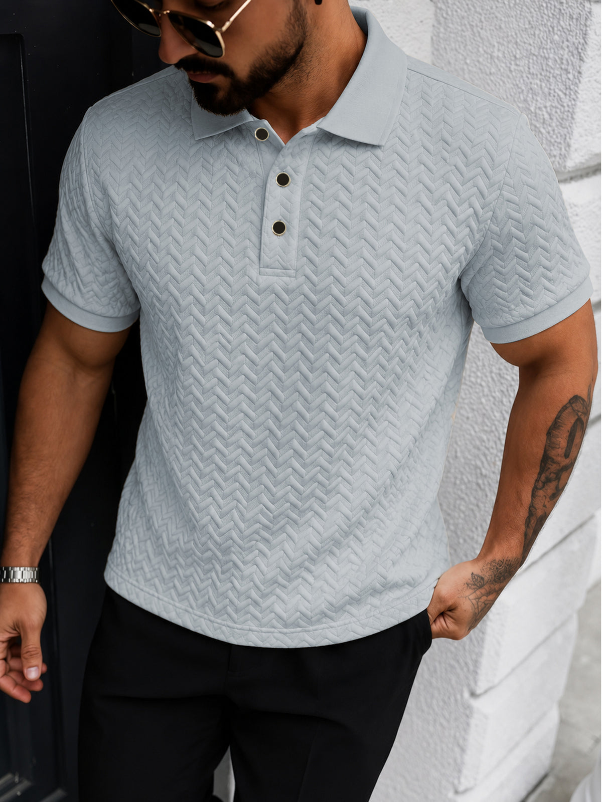 Men's Sporty Printed Waffle Jacquard Polo Shirt, Skin-friendly and Breathable Without Feeling Stuffy, Simple yet Sophisticated and Timeless. Featuring a Mature Men's Business-casual Jacquard Texture, Suitable for Golf, Commuting to Work, and Daily - Grey