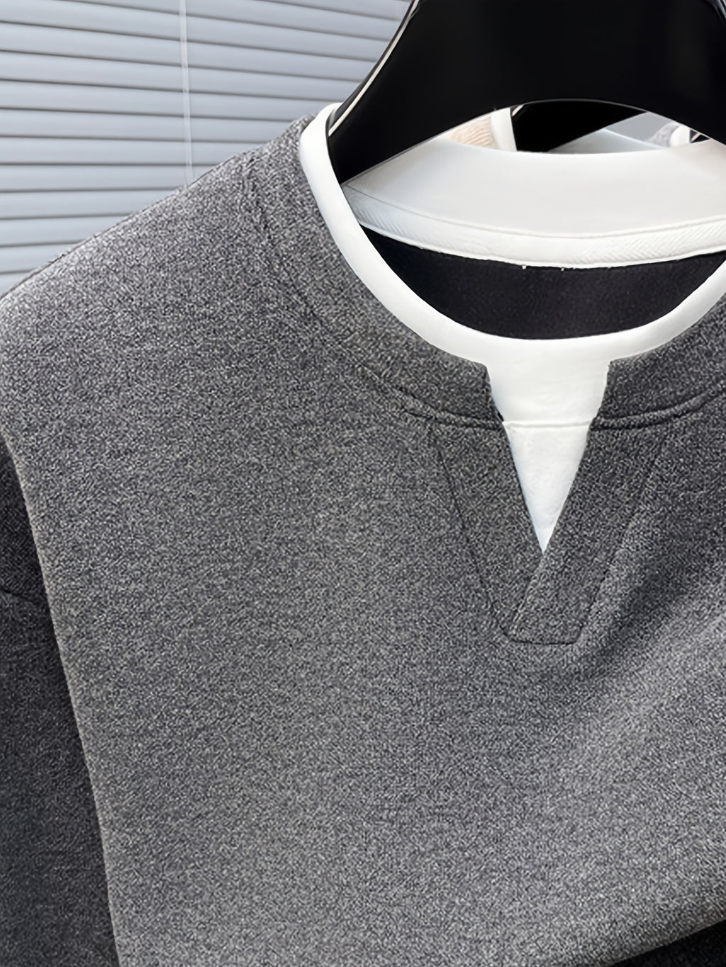 Men'S V-Neck Faux Two-Piece Long Sleeve Sweatshirt, Suitable for Commute And Casual Wear, Outerwear And Inner Wear, Regular Shoulder Long Sleeve Pullover Sweatshirt - SINBOS - heather grey