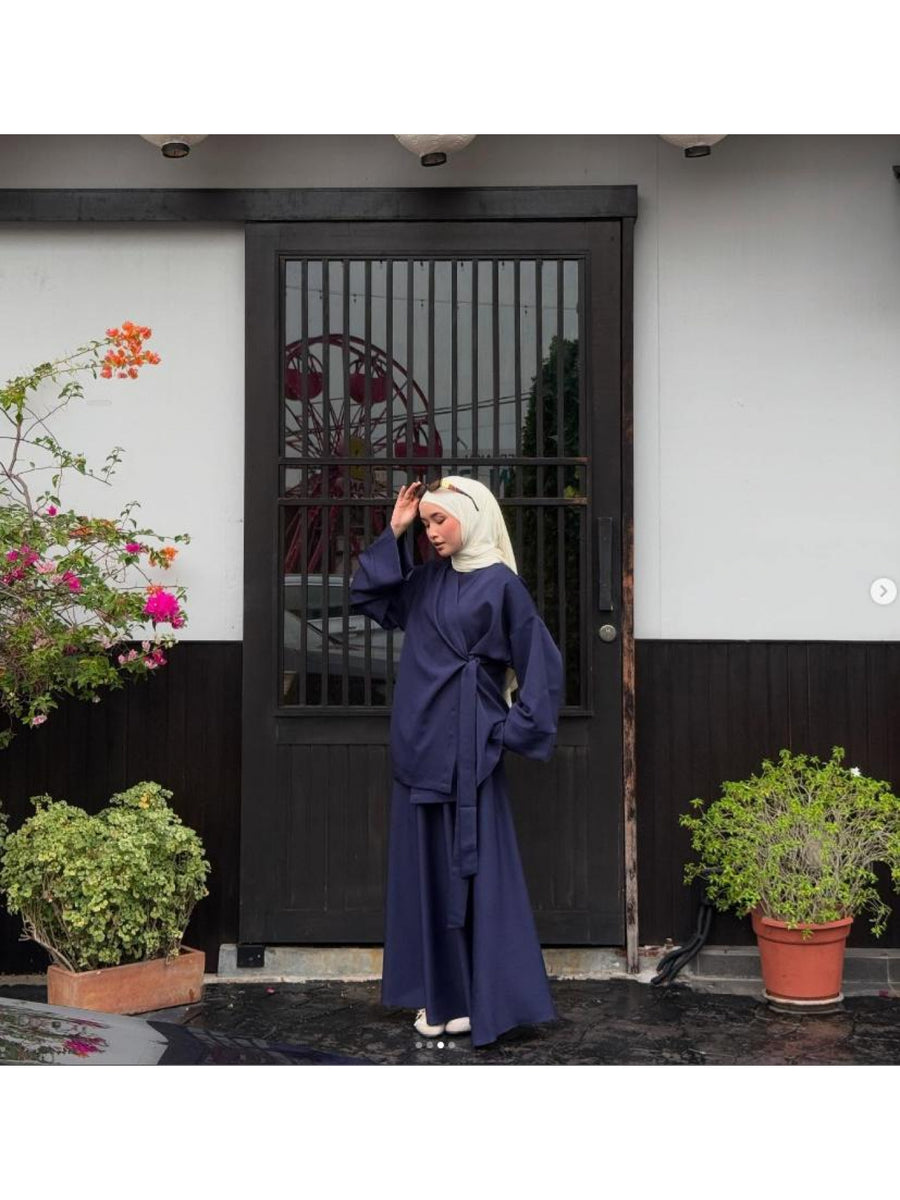 The Hanbok Dress Combines The Elegance of Baju Kurung with The Grace of Hanbok, Seamlessly Blending Into The Timeless Abaya Silhouette - Navy Color