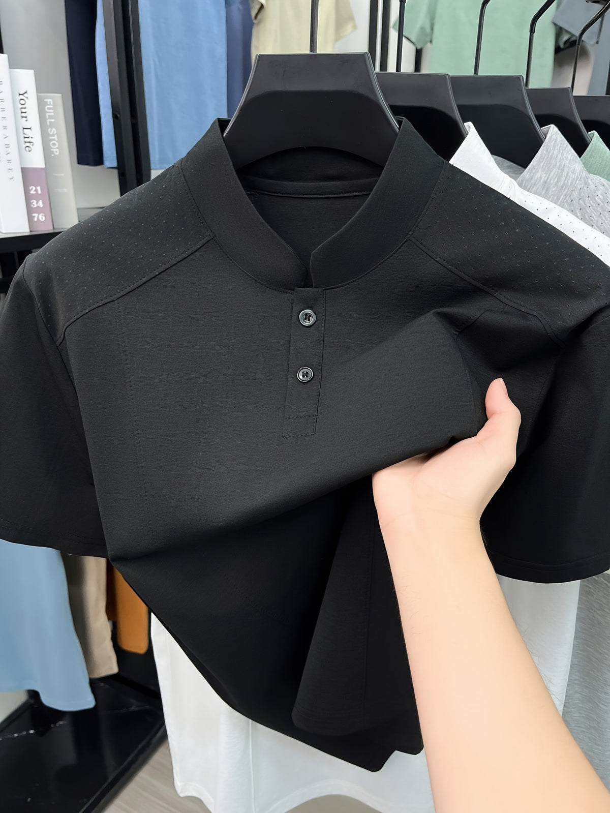 Men's New Summer Casual Stand Collar T-Shirt, Simple and Stylish Thin Breathable Versatile Short Sleeve Tee - Black