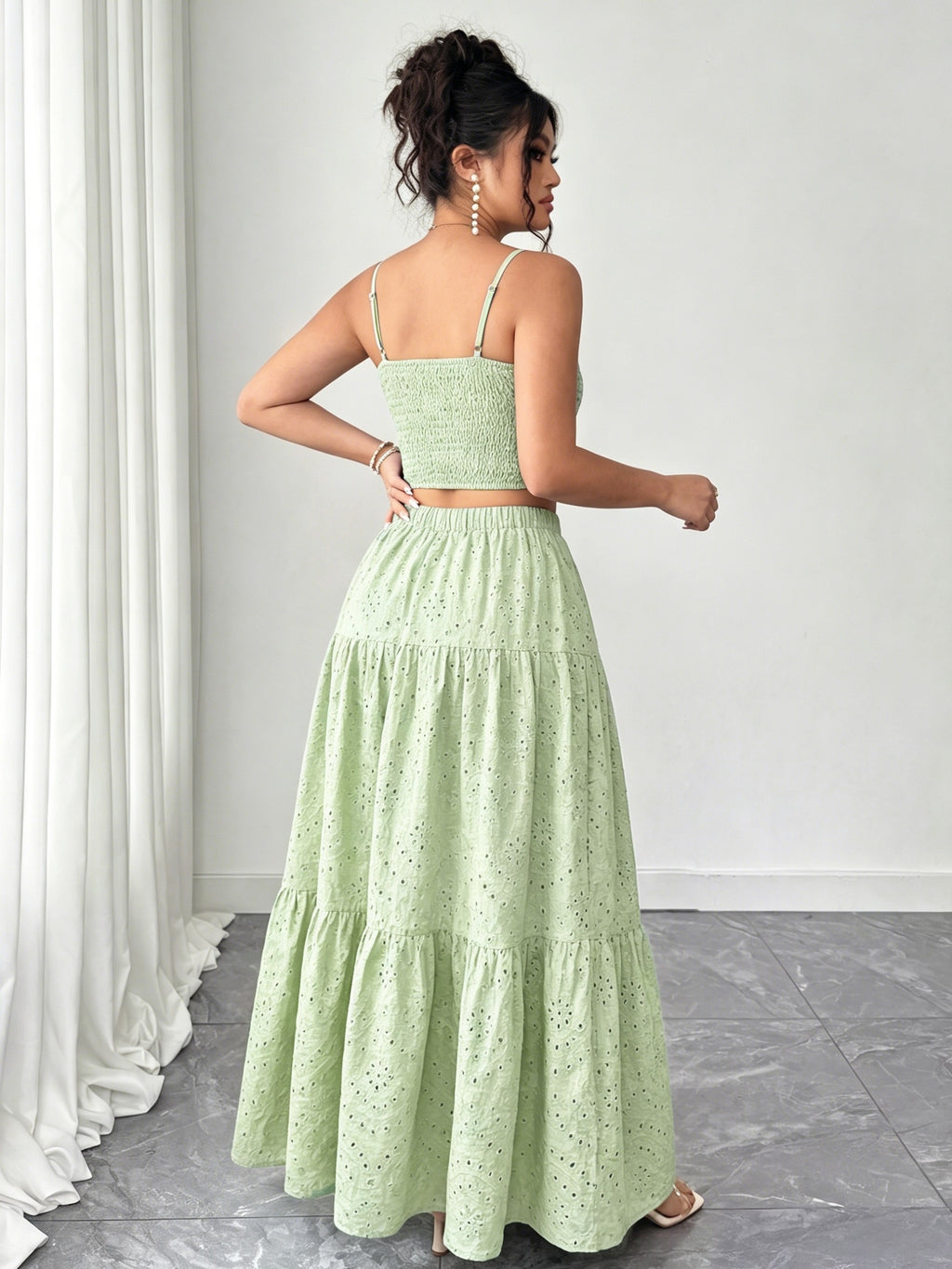 Two-Piece Embroidered Maxi Dress, Bohemian Style with Layered Ruffle Hem. Perfect for Dates, Vacations, Picnics, And Beach Outings. Comfortable And Versatile Women'S Dress - Green