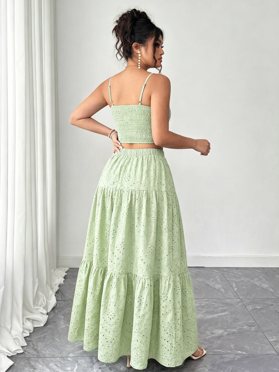 Two-Piece Embroidered Maxi Dress, Bohemian Style with Layered Ruffle Hem. Perfect for Dates, Vacations, Picnics, And Beach Outings. Comfortable And Versatile Women'S Dress - Green
