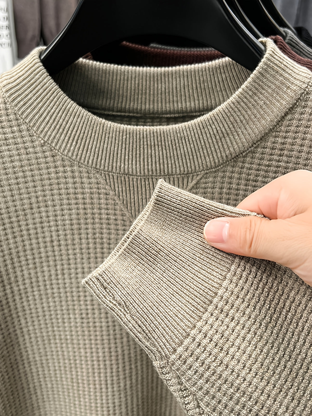 Men's Waffle Knit Half-Turtleneck Base Layer, a Low-cut Half-turtleneck That Doesn't Constrict the Neck, Providing Moderate Warmth, Suitable for Both Business Attire and Casual Daily Wear - SINBOS - Apricot
