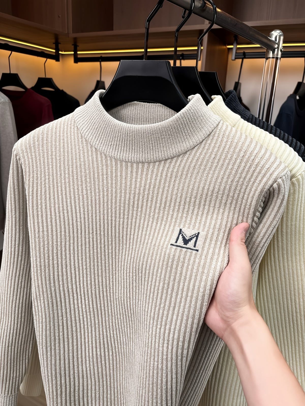 Minimalist Urban Knit Round Neck Sweater Portable Daily Commute - Khaki 1