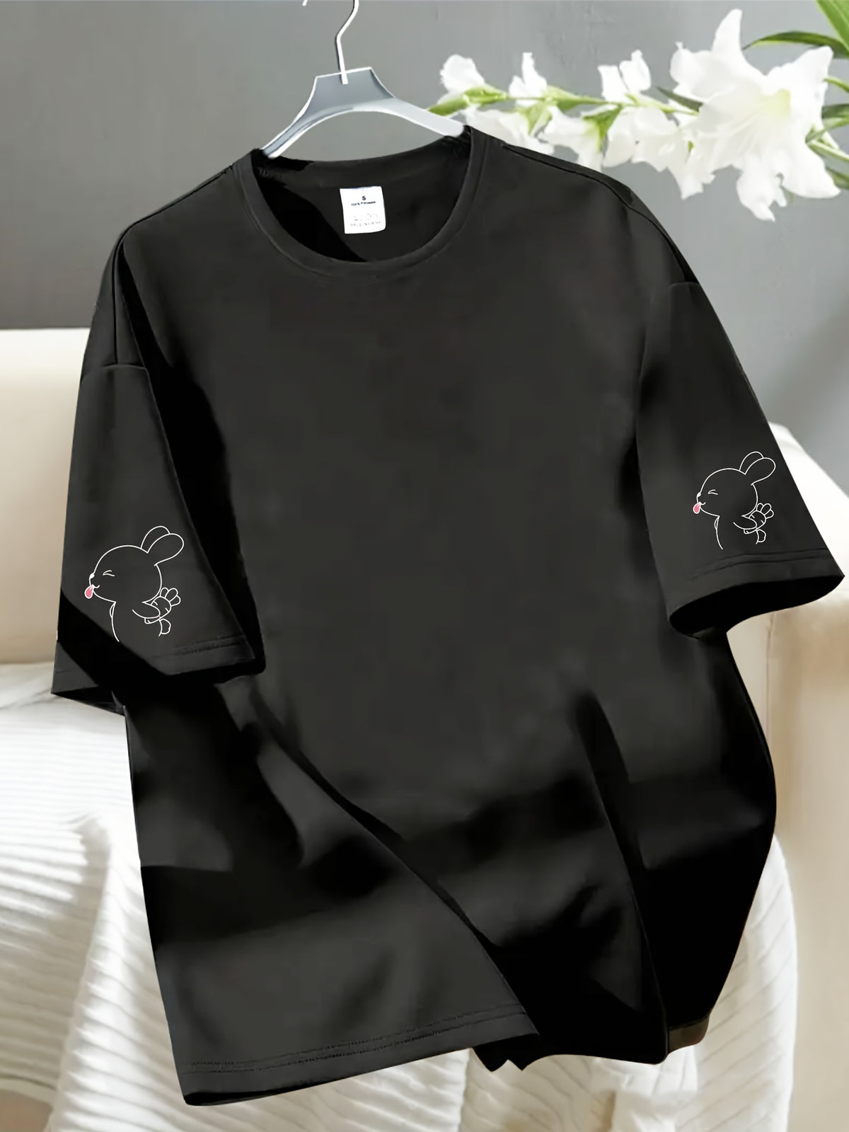 Cute Rabbit Print T-Shirt, Short Sleeve Crew Neck Casual Top for Summer And Spring, Women'S Clothing - Black