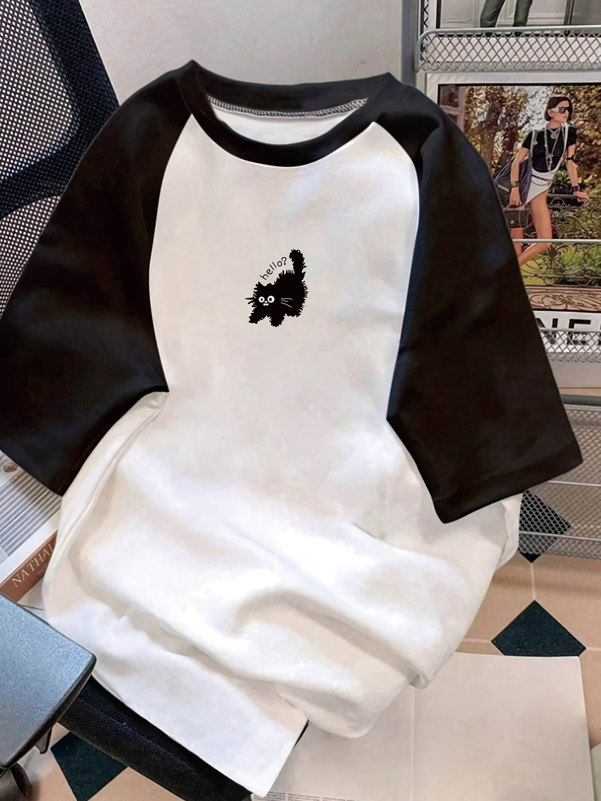 Y2K Retro Raglan Sleeve T-Shirt with Black Cat Graphic Print - Black & White Contrast Design, Breathable Summer Tee for Women, Machine Washable Casual Top, Casual Attire | Durable Fabric - Mixed colors
