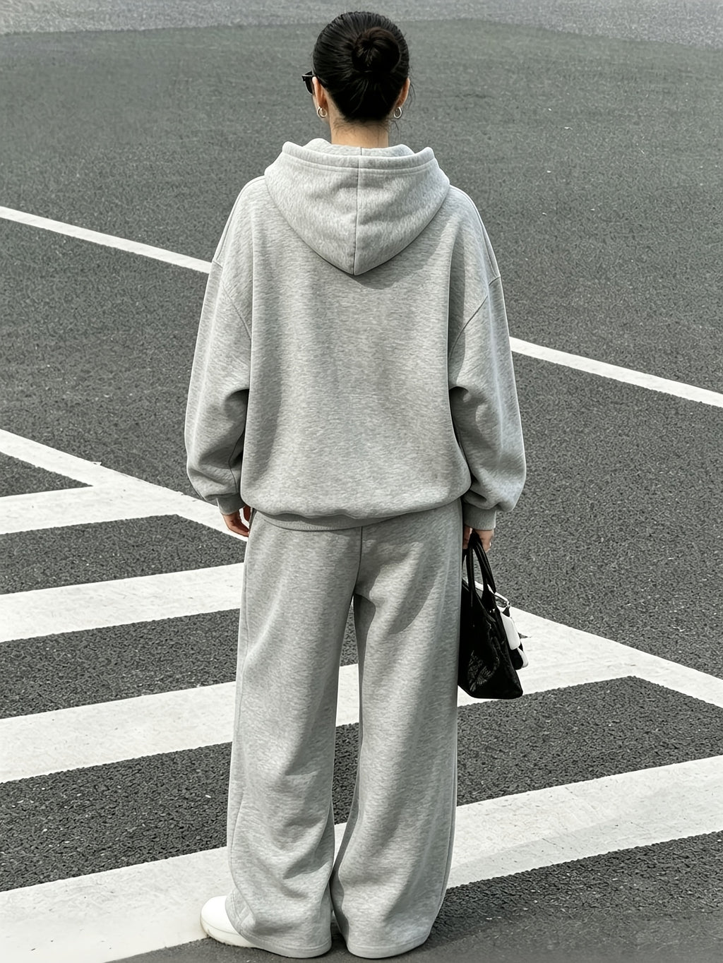 2pcs Women's Spring, Autumn, and Winter -Lined Casual Elegant Winter Set. Mountain Peak Minimalist Print Pattern Daily Fashion Outfit Set, with a Relaxed yet Premium Texture. Simple, , and Trendy -lined Hooded Sweatshirt + Loose, Thickened -lined - Gray Set