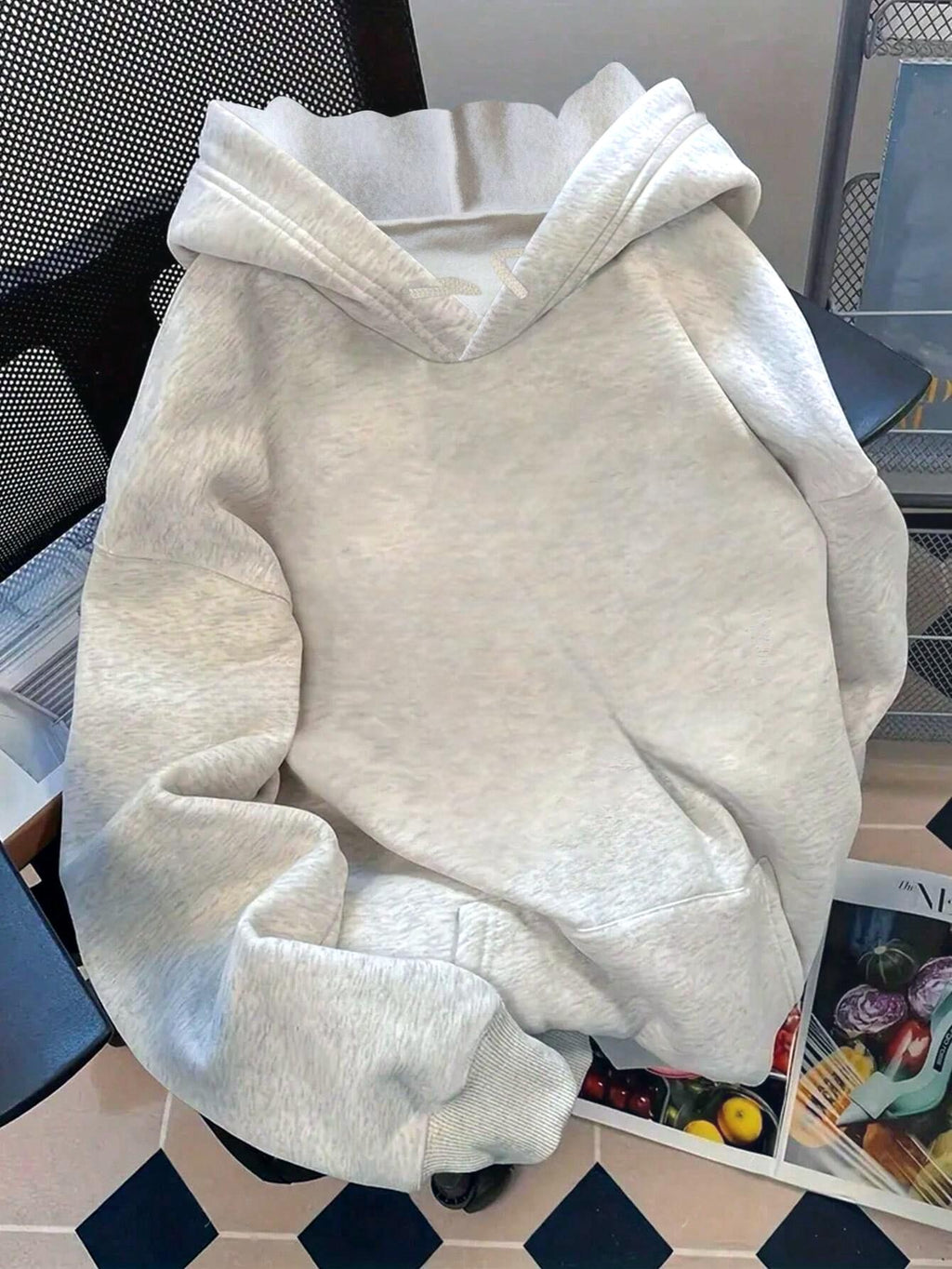 A Women'S Top Featuring a Cat Care Print, Perfect for The Back-To- Season. This Casual Pullover Hoodie Has a Kangaroo Pocket And Is Designed for Autumn And Winter - Light Grey