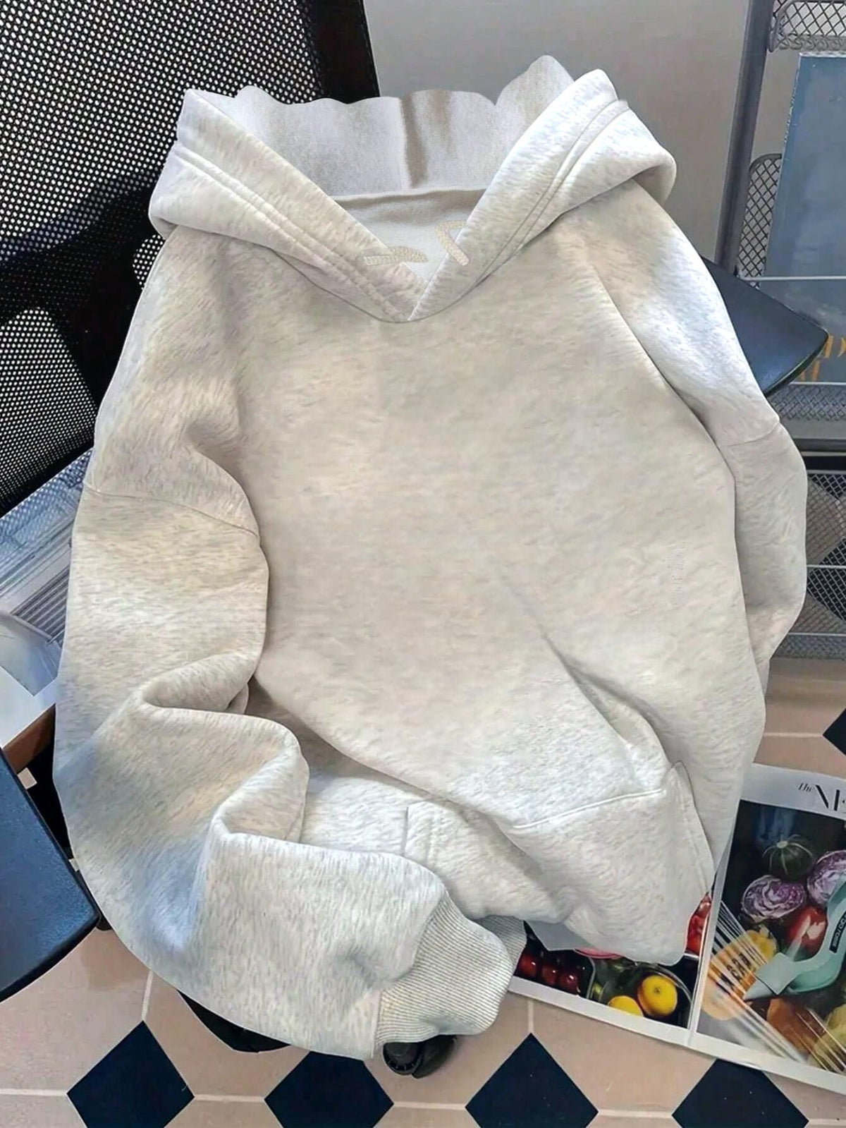 A Women'S Top Featuring a Cat Care Print, Perfect for The Back-To- Season. This Casual Pullover Hoodie Has a Kangaroo Pocket And Is Designed for Autumn And Winter - Light Grey