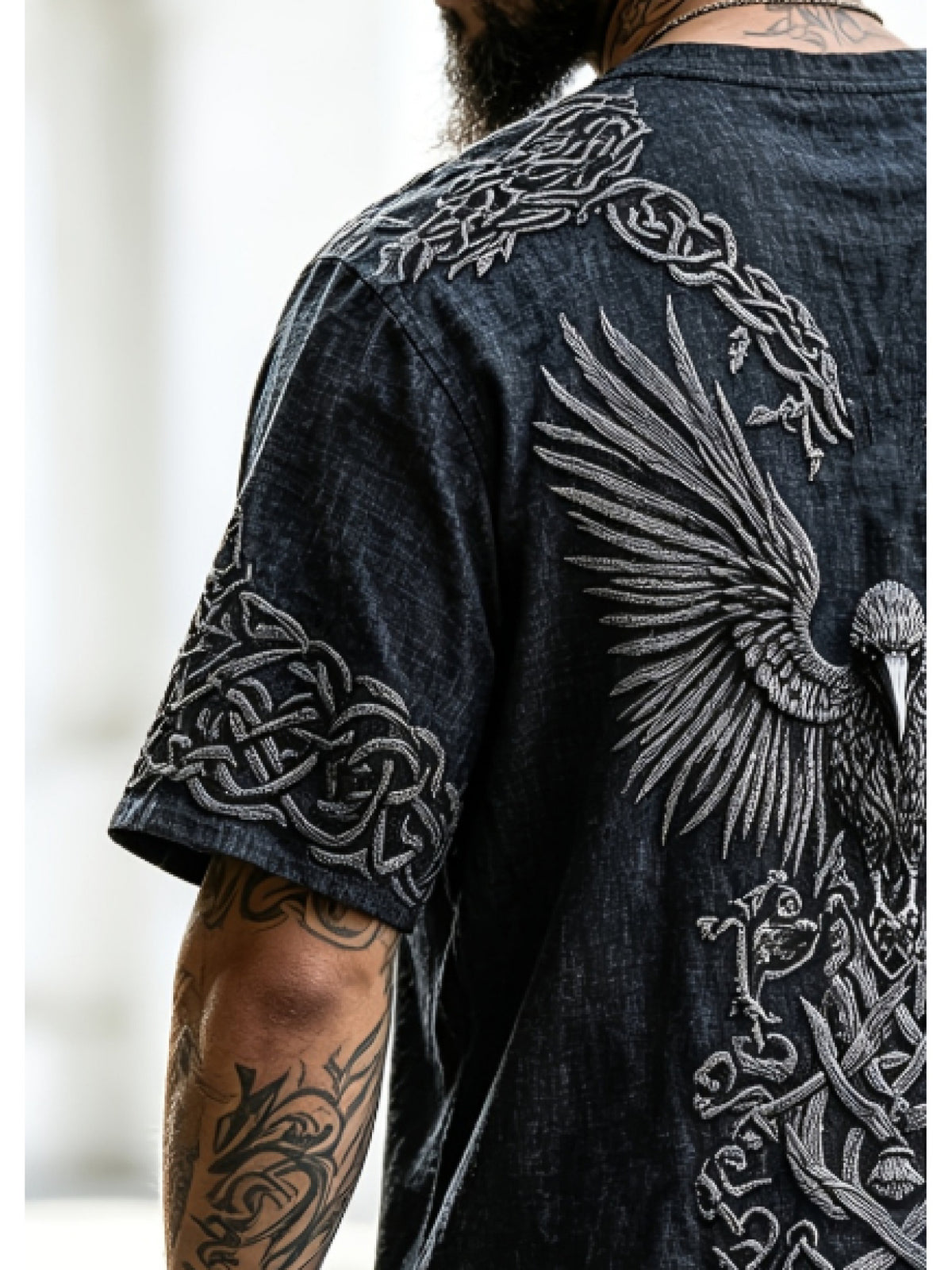 [Print Design - No Texture] Navy Blue Nordic Mythology Print T-Shirt - Raven Celtic Knot Full-Length Color Block Short Sleeve - Lightweight Breathable Fabric - Summer Casual Sporty Top, Dark Vintage Style, Maximalist European and American Men's - Mixed colors