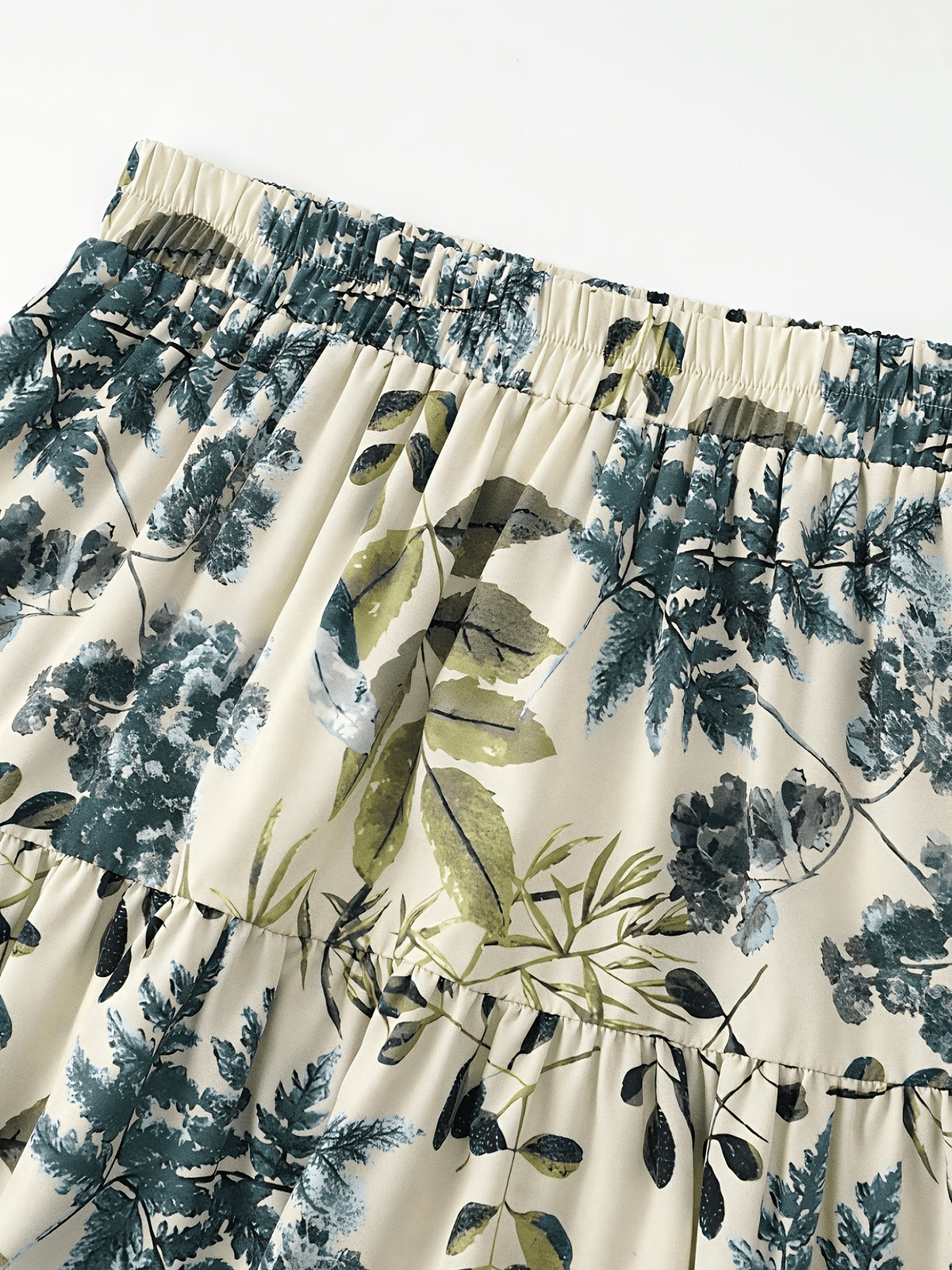 Women's Long Printed Layered Skirt, Non-stretch Fabric, Elastic Waist, Flowy Maxi Dress for Summer Vacation - Green