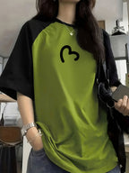 Women's Summer Fashion Loose-Fitting Pullover Short-Sleeve T-Shirt with Contrast Color Raglan Sleeves and Heart Print - Green