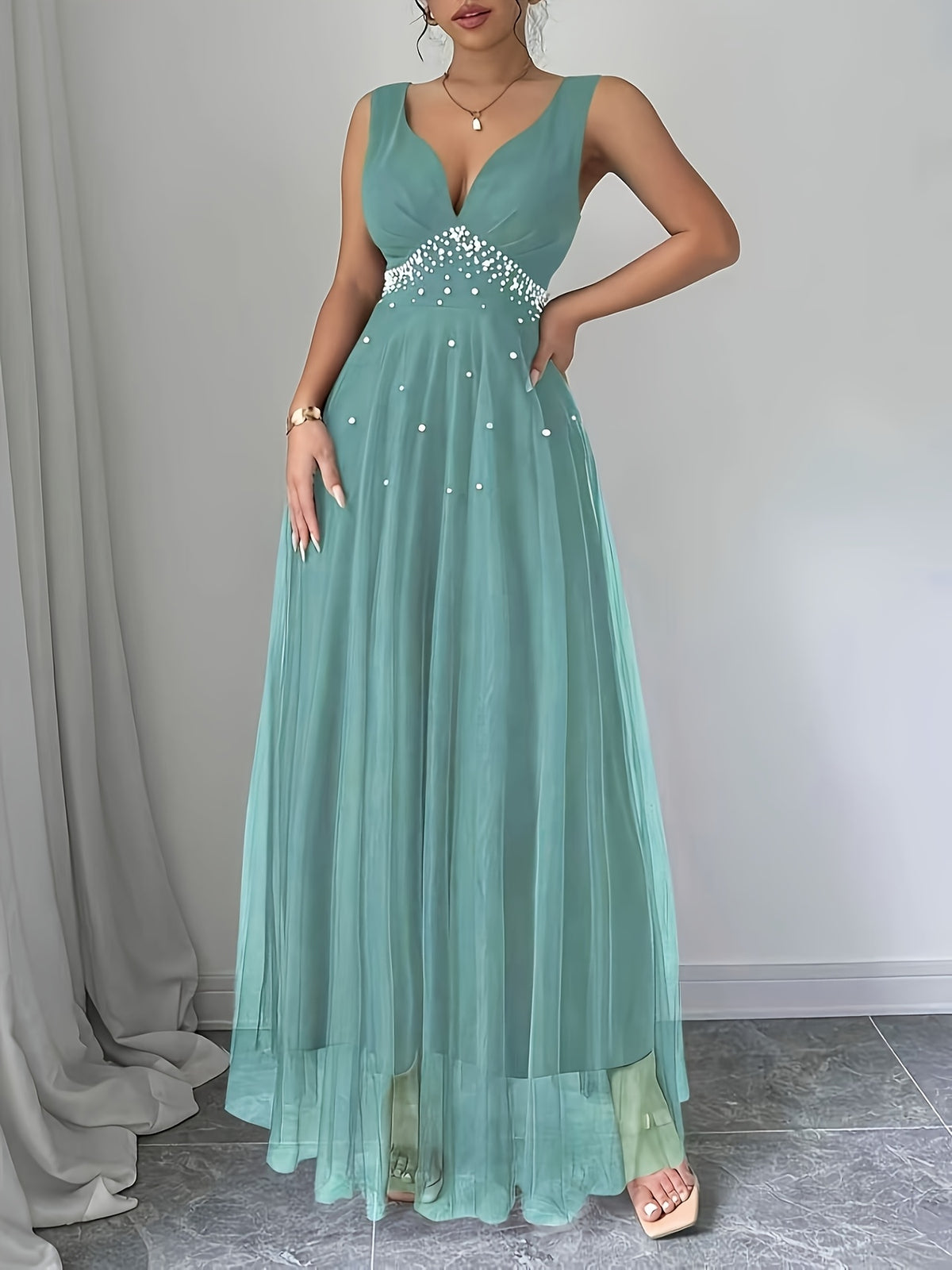 Elegant Women's Heart-Neckline Pearl Spandex Mesh Banquet Flared Long Dress, Elegant Party Dress for Spring/Summer, Suitable for Parties, Dinners, and Weddings, High-Quality Evening Gown, Modern, Elegant, and Chic Women's Long Party Dress - Light Green