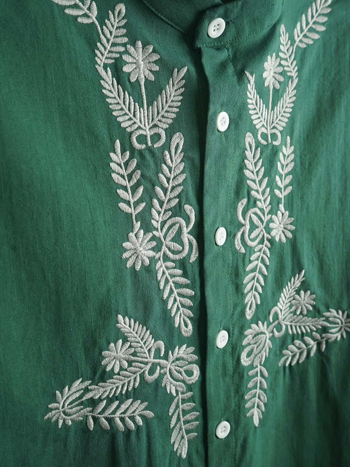 New Summer Men's Stand Collar Short-Sleeve Shirt, 100% Pure Cotton Bohemian Style Embroidered Pattern Casual Shirt, Comfortable and Breathable Fabric, Versatile Daily Top, an Excellent Choice for Home, Outings, Travel, and Beach Vacations - Dark Green