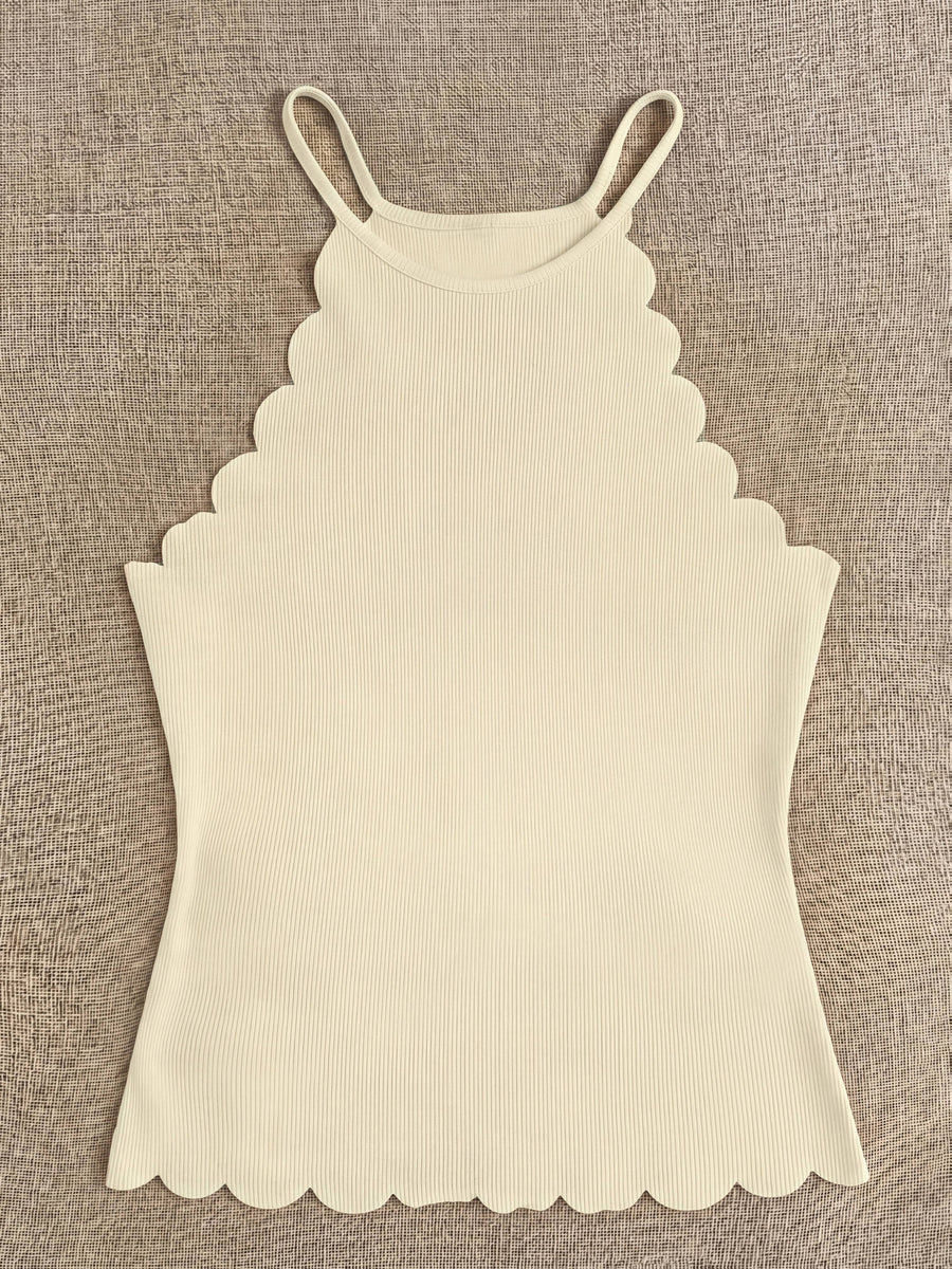 Solid Color Off-The-Shoulder Petal Trim Sleeveless Top, Western Style Women'S Easy Spicy Outfit, Spring Summer Niche Cool Outer Layer Base Layer Off-Shoulder Vest - Apricot