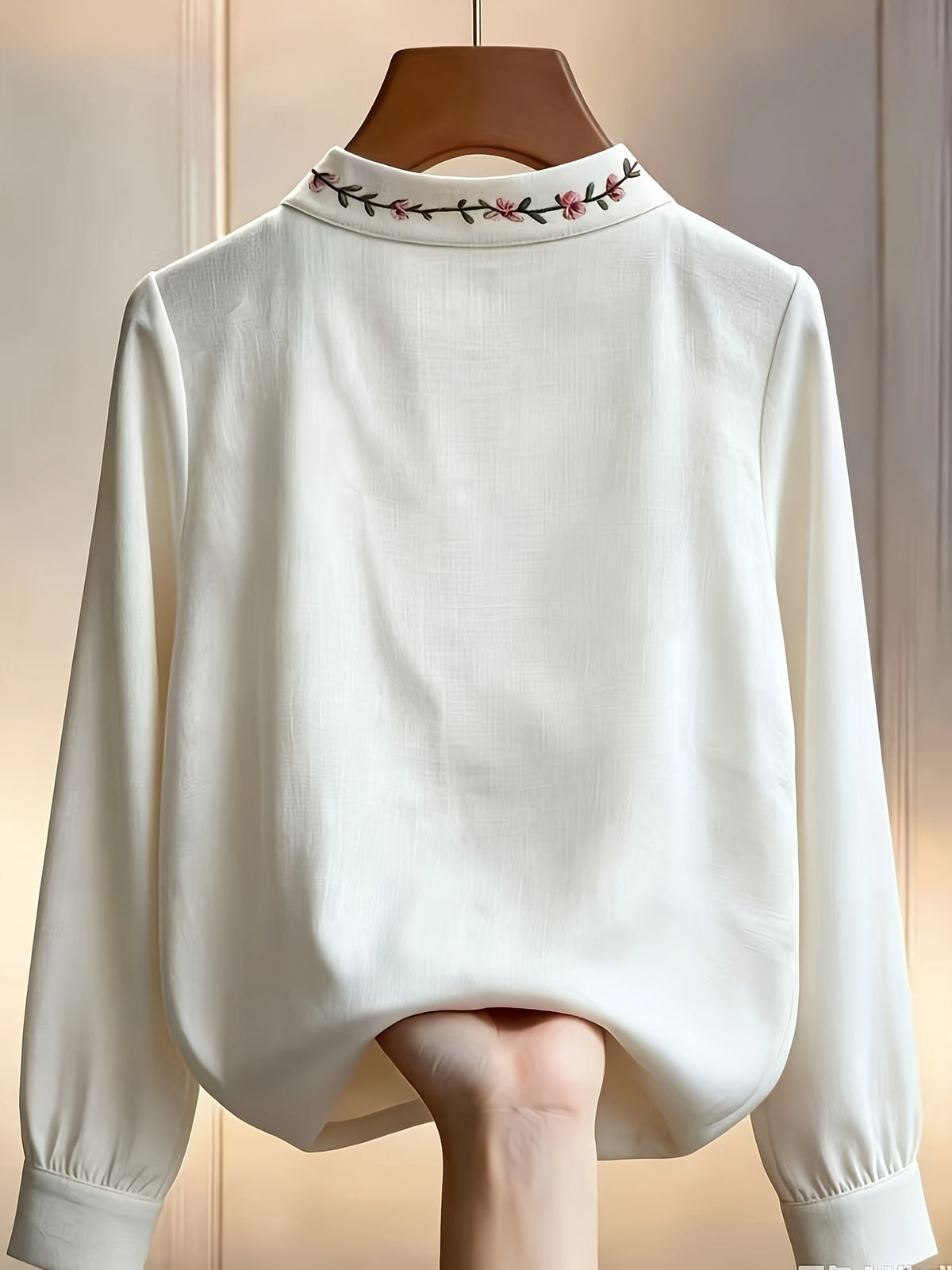 Women's -Neck Floral Blouse Shirt - Stand Collar Long Sleeve Blouse Top with -Neck Collar & Embroidery, Machine Washable Suitable for Office, Commuting, Casual Wear, Year-Round Elegant Blouse Shirt for Professional Attire - White