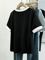 A Spring/summer Casual Loose-fitting T-shirt That Conceals Curves, Featuring a Versatile Color-blocked Round Neck and Short Sleeves, with a Simple and Stylish London Flag Letter Print Pattern. Women's Clothing - D374-L17570 - Black And White