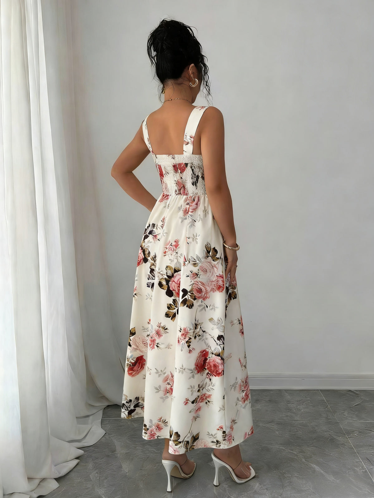 Women's Vintage Square Neck White Floral Print Camisole Dress, Featuring a Effect, Vintage Elegant Vacation Style, Suitable for Summer Dates and Casual Wear in Spring and Summer. Machine Washable - Off-white