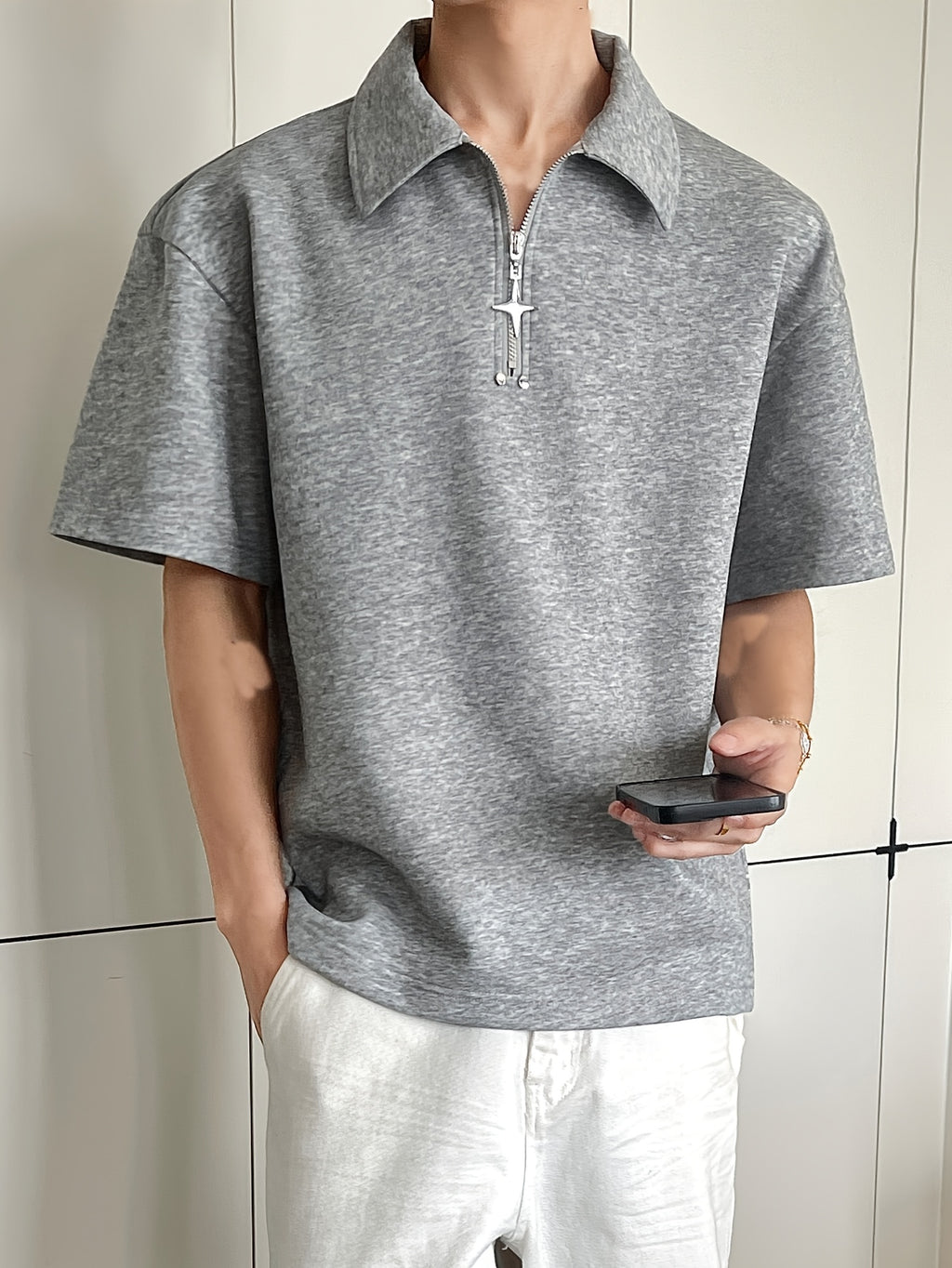 Men's Casual Polo Shirt, a Stylish and Trendy Men's Short-sleeve Polo T-shirt with a Loose Fit, Comfortable Micro-stretch Fabric, and a Cotton-blend Material, Suitable for Daily Casual Wear in Summer - Grey