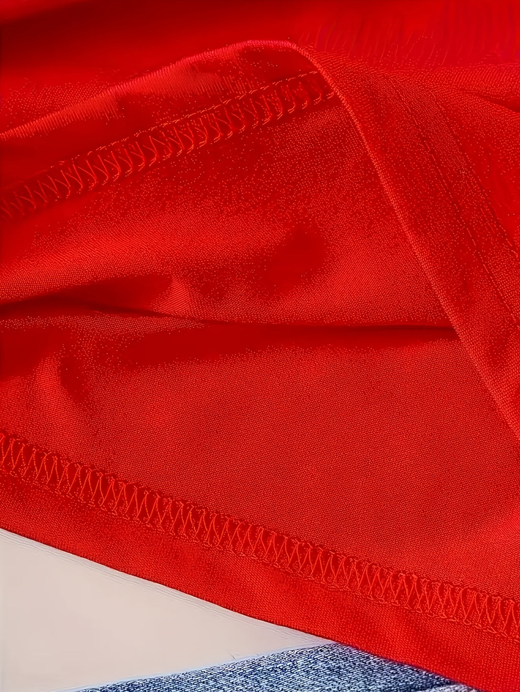 Women's Clothing and Summer Fashion Apparel, Available in Various Styles, Suitable for Outdoor Wear, Highly Breathable, with a Soft and Comfortable Feel. Short-sleeve T-shirts Printed Using Heat Transfer Technology, Sizes S to XXL - Red 2