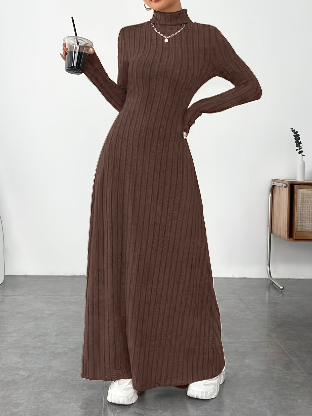 Autumn And Winter Women'S Directional High-Neck Ribbed Long Dress - Vintage Warmth, Body-Hugging And, Effortlessly Creating an Elegant And Relaxed Style for European And American Autumn And Winter - Coffee Brown