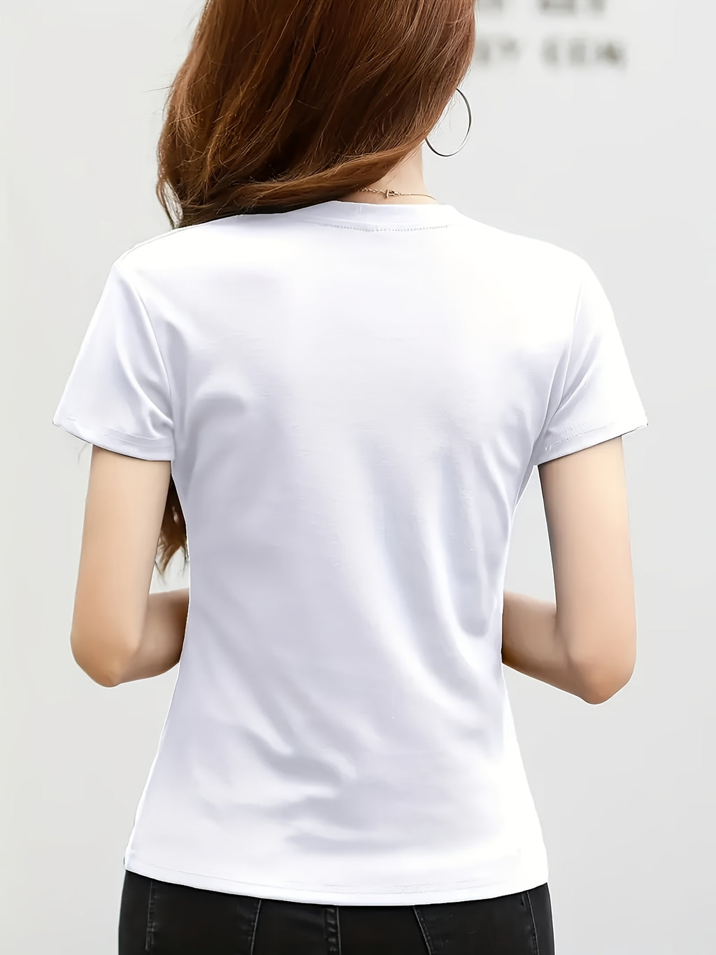 Women'S Fashionable Solid Color Round Neck Short Sleeved Top - White