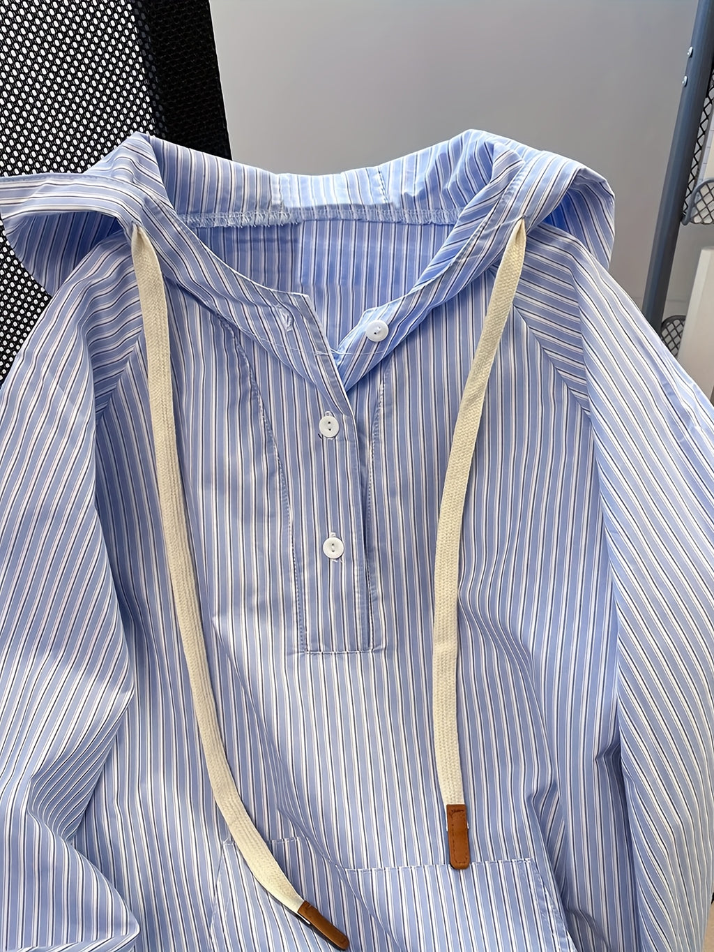 Women's Japanese-Style Blue Striped Hooded Sweatshirt, Loose Vintage Hong Kong Chic Casual Outerwear Top for Spring and Autumn, Fashionable Hoodie + Niannian - Bright Steel Blue