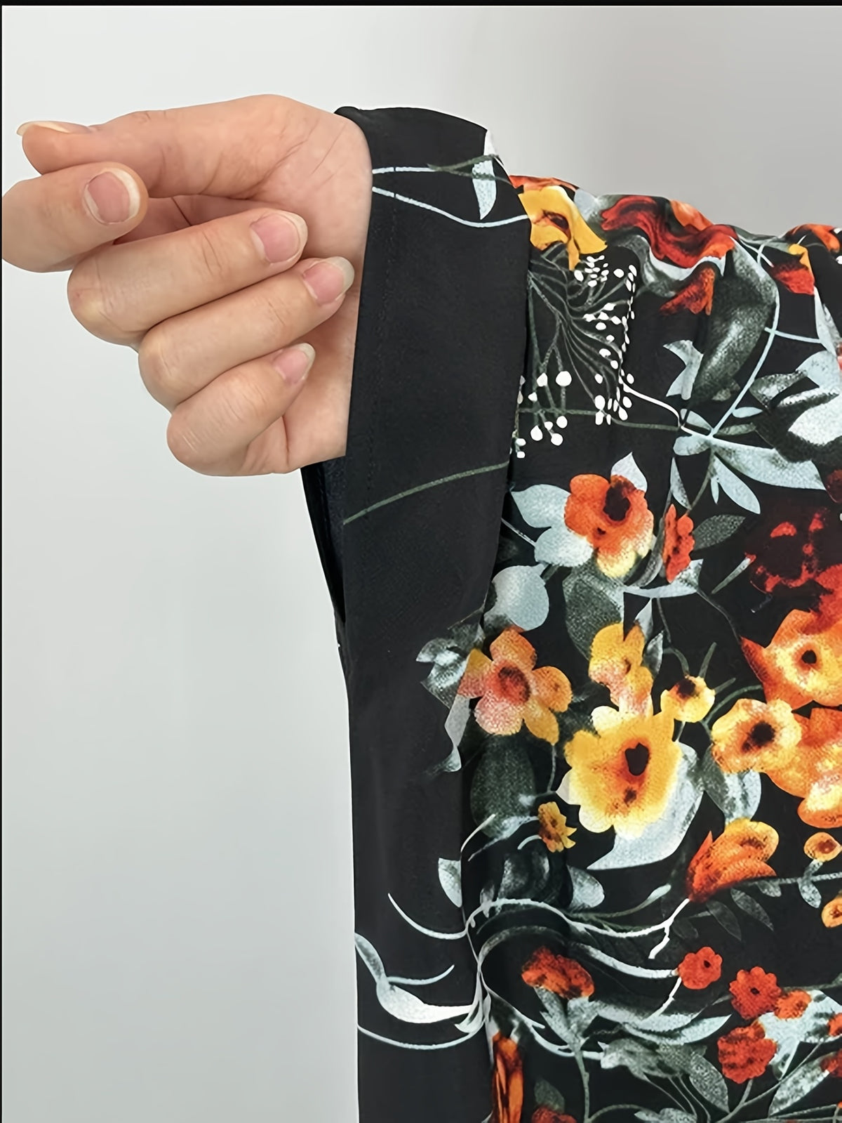 1pc Floral Print Crew Neck Abaya, Elegant Batwing Sleeve Split Maxi Dress, Women'S Clothing Maxi Abaya Dress Modest Prayer Dress for Muslim Women | Batwing Sleeves And Elegant Swing Hem for Everyday Outings And Travel Outfits - Black