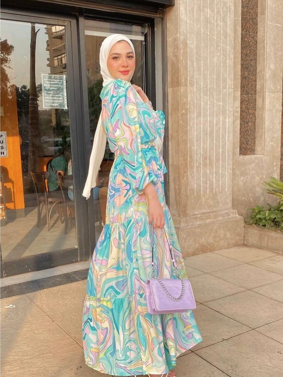 A Lightweight, Waist-Tied Long Dress Featuring a Colorful Tie-Dye Print in a Middle Eastern Casual Fashion Style, Suitable for Outdoor Leisure And Shopping Occasions, Perfect for Summer Wear - Polychrome