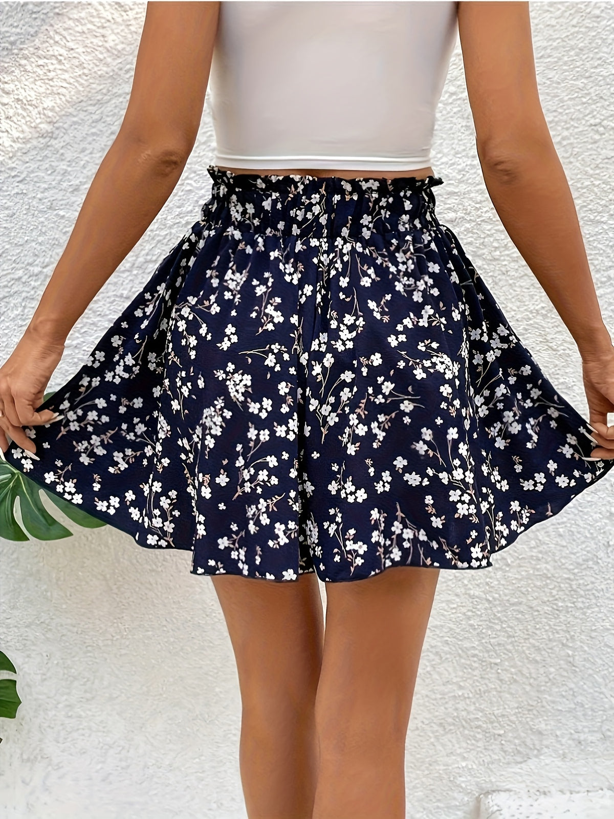 Women's Fashionable Printed Polyester- Stretch Shorts with a Faux Drawstring Design, Featuring a Casual High-waist Elastic Fit for Leisure and Vacation Wear - Multicolor