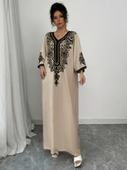 Exclusive BK090550 Elegant Women's Abaya, Bohemian Style with V-Neck and Long Sleeves, Ethnic Print, Machine Washable, Traditional Dress for All Seasons, Modest Clothing with Intricate Pattern Design, Ideal for Casual and Formal Wear - Apricot