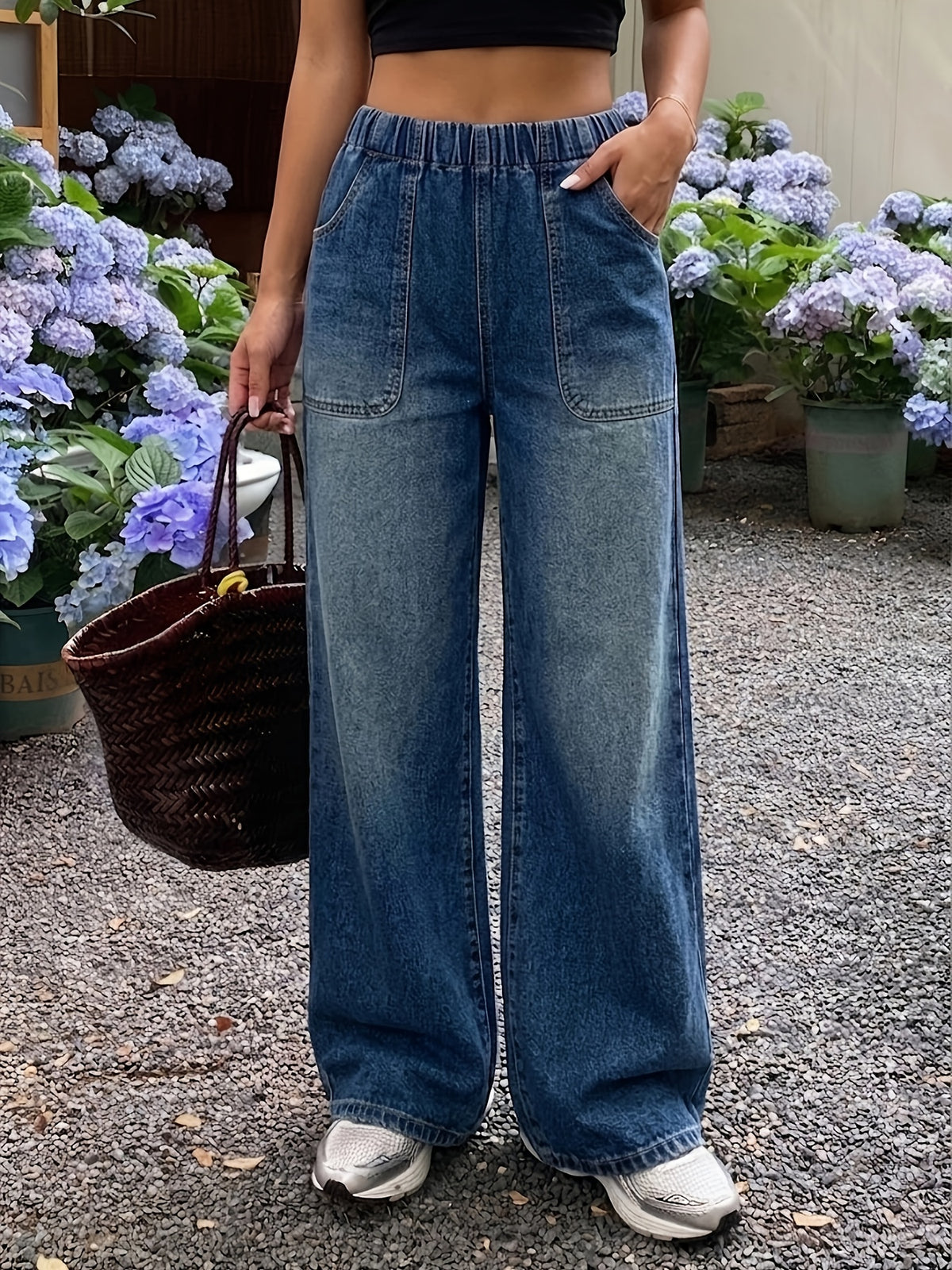 2026 New Women's Loose-Leg Wide-Leg Jeans, Blue Wide-Leg Denim Pants, Specially Designed for Women. These Jeans Feature a Wide-leg Design with Pockets, Offering a Casual Style. Comfortable to Wear, They Are Perfect for Travel, Work, and Office - Medium Blue